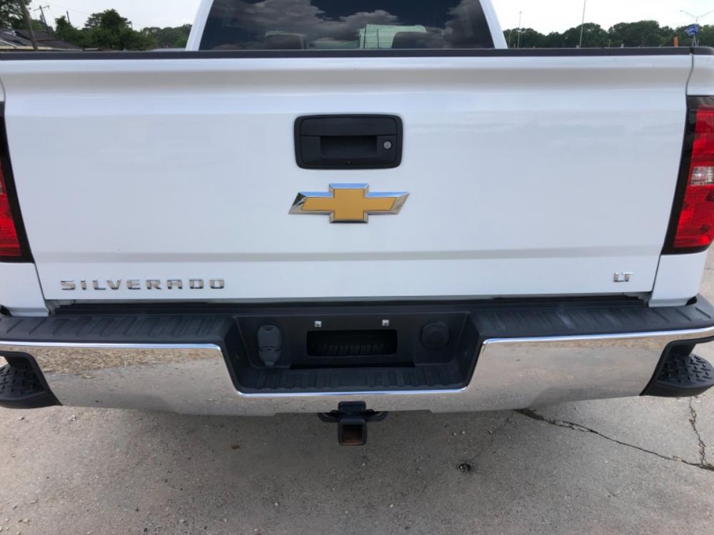 2016 White /Gray Chevrolet Silverado 1500 LT (3GCPCREC5GG) with an 5.3L V8 engine, 6A transmission, located at 4520 Airline Hwy, Baton Rouge, LA, 70805, (225) 357-1497, 30.509325, -91.145432 - 2016 Chevy Crew Cab LT 5.3 V8, 97K Miles, Cloth Interior, Cold A/C, All Power & Much More. Factory Towing Pkg. There Is A Ding On Top Of Drivers Bed. NO IN HOUSE FINANCING. FOR INFO PLEASE CONTACT JEFF AT 225 357-1497 CHECK OUT OUR A+ RATING WITH THE BETTER BUSINESS BUREAU WE HAVE BEEN A FAMILY OW - Photo #6