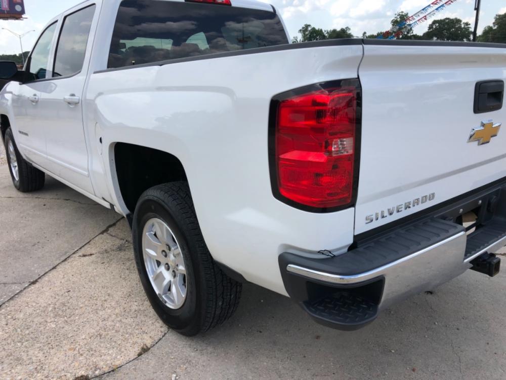 2016 White /Gray Chevrolet Silverado 1500 LT (3GCPCREC5GG) with an 5.3L V8 engine, 6A transmission, located at 4520 Airline Hwy, Baton Rouge, LA, 70805, (225) 357-1497, 30.509325, -91.145432 - 2016 Chevy Crew Cab LT 5.3 V8, 97K Miles, Cloth Interior, Cold A/C, All Power & Much More. Factory Towing Pkg. There Is A Ding On Top Of Drivers Bed. NO IN HOUSE FINANCING. FOR INFO PLEASE CONTACT JEFF AT 225 357-1497 CHECK OUT OUR A+ RATING WITH THE BETTER BUSINESS BUREAU WE HAVE BEEN A FAMILY OW - Photo #7