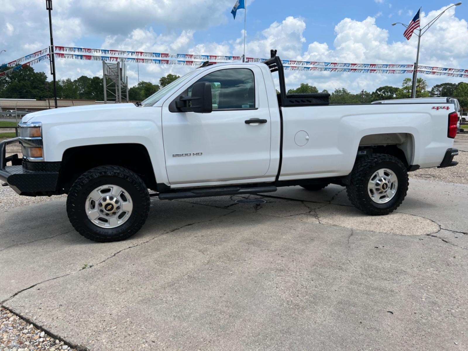 2015 White Chevrolet Silverado 2500HD LT (1GC0KVEG4FZ) with an 6.0L V8 OHV 16V FFV engine, 6-Speed Automatic transmission, located at 4520 Airline Hwy, Baton Rouge, LA, 70805, (225) 357-1497, 30.509325, -91.145432 - 2015 Chevy 2500HD 4X4 8FT Bed, 6.0 V8 Gas, 168K Miles, Auto, A/C, Power Windows, Locks & Seat, B&W Gooseneck Hitch. This Is A Work Truck. NO IN HOUSE FINANCING. FOR INFO PLEASE CONTACT JEFF AT 225 357-1497 CHECK OUT OUR A+ RATING WITH THE BETTER BUSINESS BUREAU. WE HAVE BEEN A FAMILY OWNED AND OPER - Photo #1