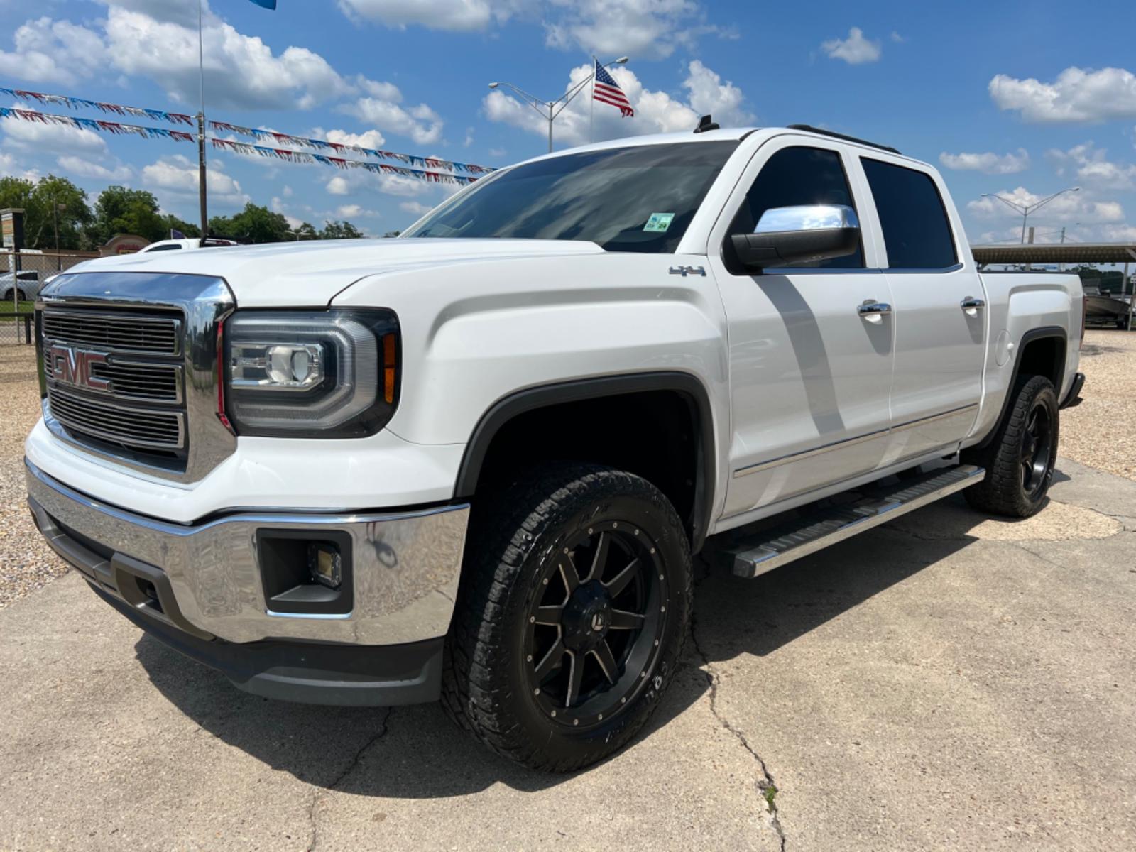 2014 White /Tan GMC Sierra 1500 SLT (3GTU2VEC1EG) with an 5.3L V8 engine, 6-Speed Automatic transmission, located at 4520 Airline Hwy, Baton Rouge, LA, 70805, (225) 357-1497, 30.509325, -91.145432 - 2014 GMC Sierra SLT 4X4 5.3 V8 Gas, 190K Miles, Heated Leather Seats, Bose, All Power, Backup Camera. NO IN HOUSE FINANCING. FOR INFO PLEASE CONTACT JEFF AT 225 357-1497 CHECK OUT OUR A+ RATING WITH THE BETTER BUSINESS BUREAU. WE HAVE BEEN A FAMILY OWNED AND OPERATED BUSINESS AT THE SAME LOCATION - Photo #0