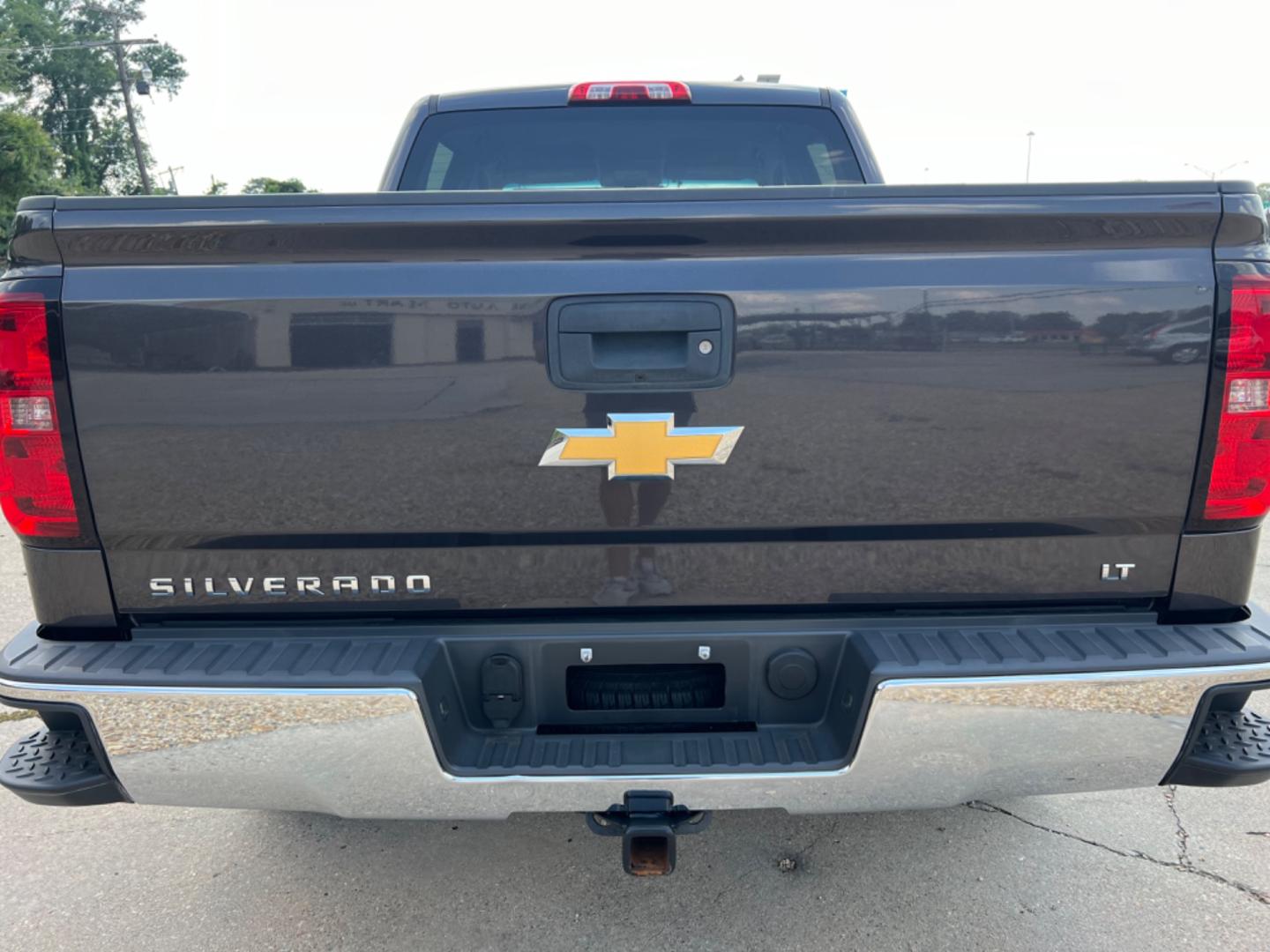 2014 Dark Grey /Black Chevrolet Silverado 1500 LT (3GCPCREC6EG) with an 5.3L V8 engine, Automatic transmission, located at 4520 Airline Hwy, Baton Rouge, LA, 70805, (225) 357-1497, 30.509325, -91.145432 - 2014 Chevy Silverado Crew Cab LT 2WD ***No Accidents & Two Owner*** 5.3 V8 Gas, 181K Miles, Power Windows, Locks & Mirrors, Cold A/C, New Tires, Tow Pkg. FOR INFO PLEASE CONTACT JEFF AT 225 357-1497 CHECK OUT OUR A+ RATING WITH THE BETTER BUSINESS BUREAU WE HAVE BEEN A FAMILY OWNED AND OPERATED BUSI - Photo#6