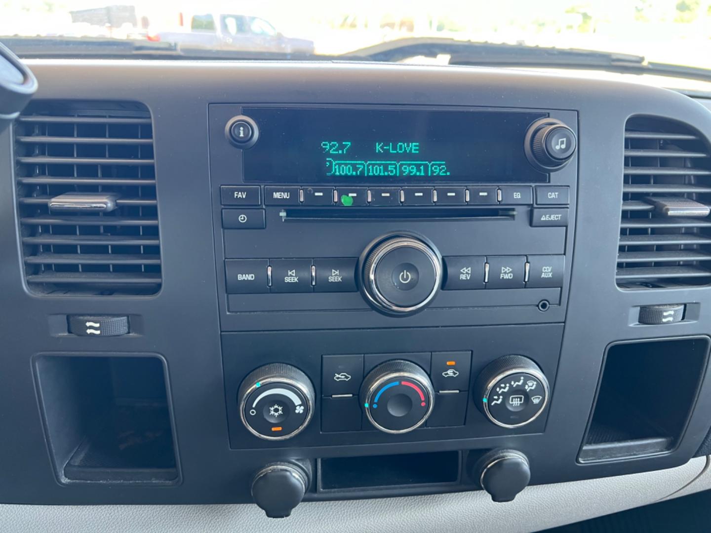 2007 Blue /Gray Chevrolet Silverado 1500 LT (2GCEC19C171) with an 4.8 V8 engine, Automatic transmission, located at 4520 Airline Hwy, Baton Rouge, LA, 70805, (225) 357-1497, 30.509325, -91.145432 - 2007 Chevy Silverado Ext Cab LT 2WD ***One Owner & No Accidents*** 4.8 V8 Gas, 200K Miles, Power Windows, Locks & Mirrors, Cold A/C, Tow Pkg. FOR INFO PLEASE CONTACT JEFF AT 225 357-1497 CHECK OUT OUR A+ RATING WITH THE BETTER BUSINESS BUREAU WE HAVE BEEN A FAMILY OWNED AND OPERATED BUSINESS AT THE - Photo#15