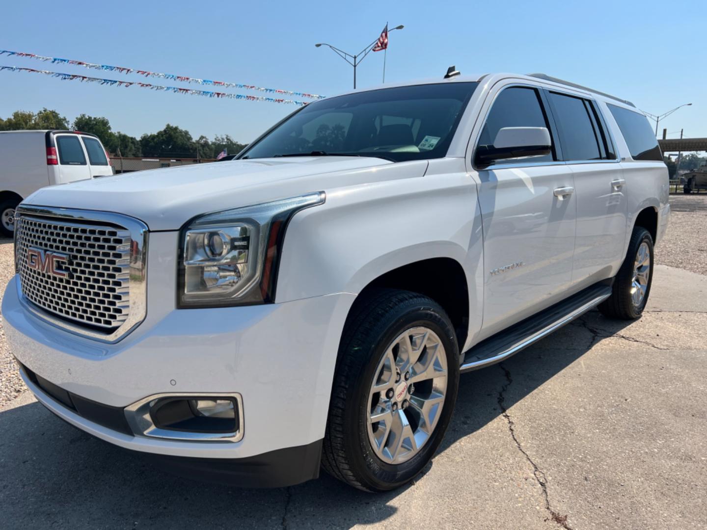 2015 White /Tan GMC Yukon XL SLT (1GKS1HKC5FR) with an 5.3L V8 engine, 6-Speed Automatic transmission, located at 4520 Airline Hwy, Baton Rouge, LA, 70805, (225) 357-1497, 30.509325, -91.145432 - 2015 GMC Yukon XL SLT 2WD ***No Accidents & Two Owner*** 5.3 V8 Gas, 177K Miles, Heated & Cooled Leather, Seats 7, Sunroof, Dual DVD, Bose, Backup Camera, Power Lift Gate, Tow Pkg. FOR INFO PLEASE CONTACT JEFF AT 225 357-1497 CHECK OUT OUR A+ RATING WITH THE BETTER BUSINESS BUREAU WE HAVE BEEN A FAM - Photo#0