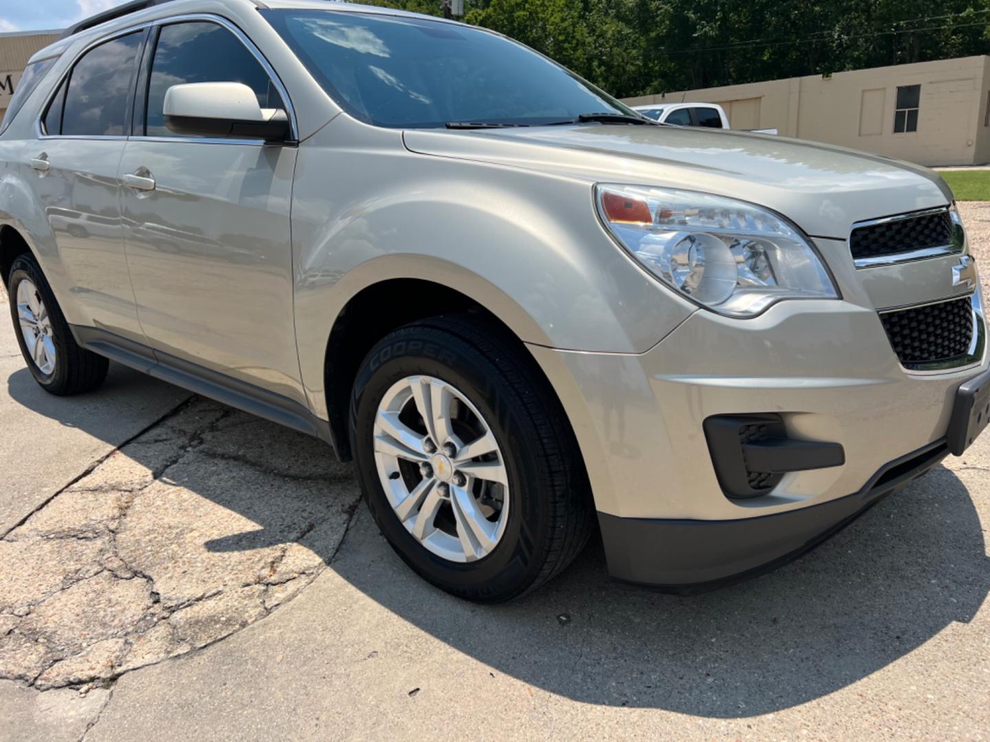 2013 Tan /Gray Chevrolet Equinox LT (2GNALDEK1D6) with an 2.4L 4 Cylinder engine, Automatic transmission, located at 4520 Airline Hwy, Baton Rouge, LA, 70805, (225) 357-1497, 30.509325, -91.145432 - 2013 Chevy Equinox LT 2.4LGas, 130K Miles, Power Windows, Locks & Mirrors, Cold A/C. FOR INFO PLEASE CONTACT JEFF AT 225 357-1497 CHECK OUT OUR A+ RATING WITH THE BETTER BUSINESS BUREAU WE HAVE BEEN A FAMILY OWNED AND OPERATED BUSINESS AT THE SAME LOCATION FOR OVER 45 YEARS. WE STRIVE TO KEEP CUS - Photo#3