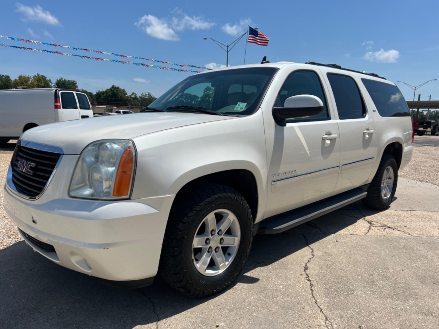 2012 White Diamond /Gray GMC Yukon XL SLT (1GKS1KE08CR) with an 5.3L V8 engine, Automatic transmission, located at 4520 Airline Hwy, Baton Rouge, LA, 70805, (225) 357-1497, 30.509325, -91.145432 - 2012 GMC Yukon XL SLT **No Accidents** 5.3 V8Gas, 154K Miles, Heated Leather, Seating For 8, Power Windows, Locks & Mirrors, Cold A/C, Power Lift Gate, Tow Pkg. Small Dent In Front Bumper Cover (See Pic). FOR INFO PLEASE CONTACT JEFF AT 225 357-1497 CHECK OUT OUR A+ RATING WITH THE BETTER BUSINESS - Photo#0