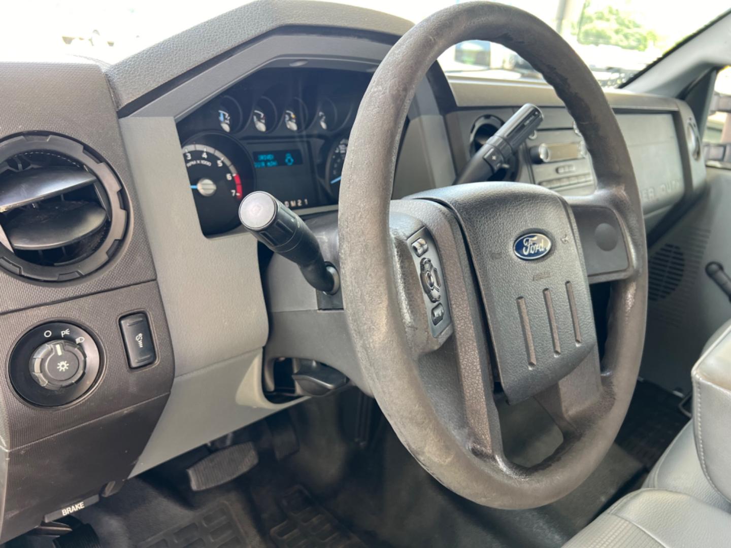 2016 White /Gray Ford F-250 SD (1FTBF2A68GE) with an 6.2 V8 Gas engine, Automatic transmission, located at 4520 Airline Hwy, Baton Rouge, LA, 70805, (225) 357-1497, 30.509325, -91.145432 - 2016 Ford F250 Reg Cab With Knapheide Utility Bed, 6.2 V8 Gas, 107K Miles, Cold A/C, Tow Pkg. No Accidents. FOR INFO PLEASE CONTACT JEFF AT 225 357-1497 CHECK OUT OUR A+ RATING WITH THE BETTER BUSINESS BUREAU WE HAVE BEEN A FAMILY OWNED AND OPERATED BUSINESS AT THE SAME LOCATION FOR OVER 45 YEARS. W - Photo#12