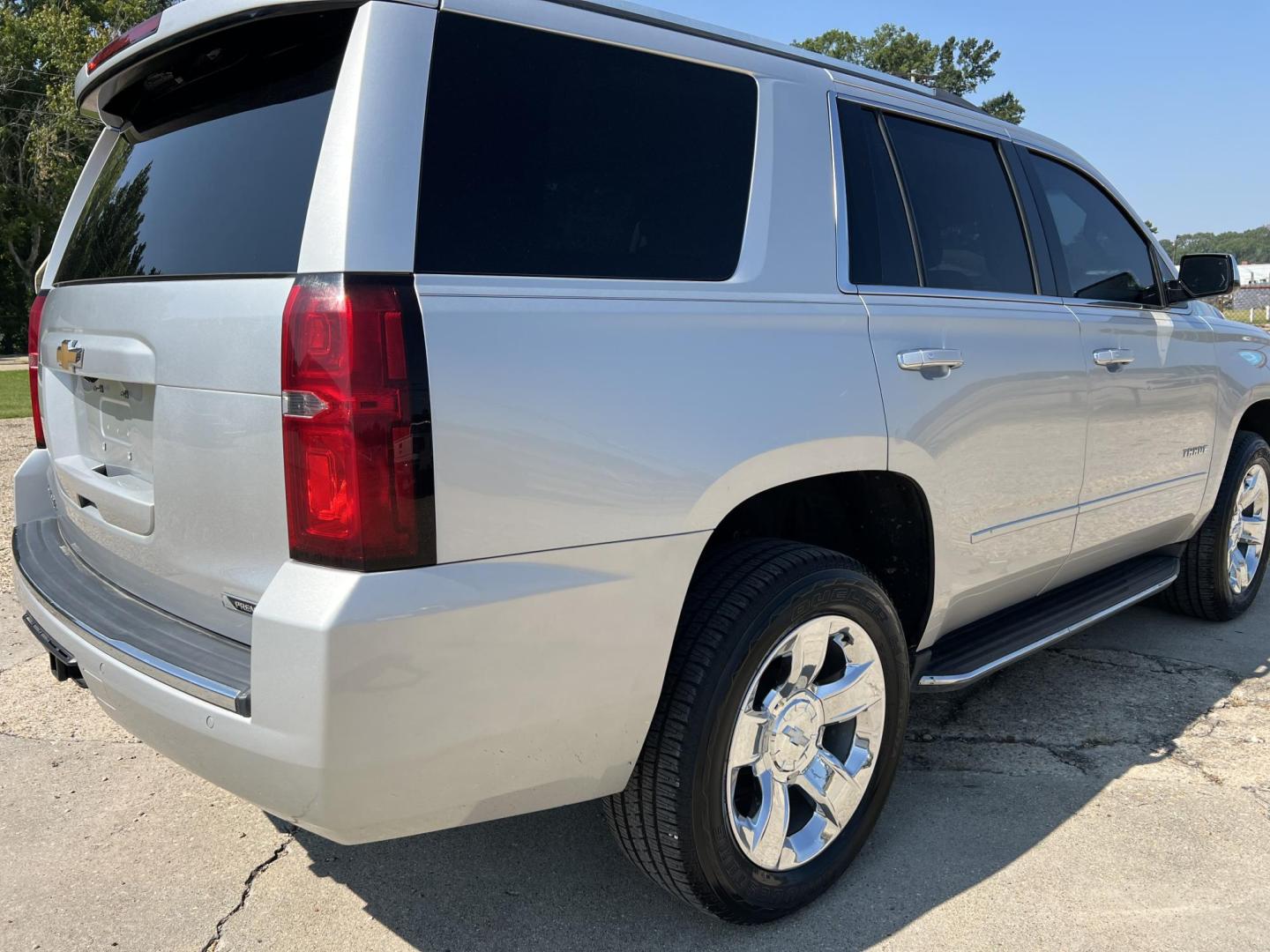 2017 Silver /Tan Chevrolet Tahoe Premier (1GNSCCKC5HR) with an 5.3L V8 engine, 6-Speed Automatic transmission, located at 4520 Airline Hwy, Baton Rouge, LA, 70805, (225) 357-1497, 30.509325, -91.145432 - 2017 Chevrolet Tahoe Premier ***One Owner & No Accidents*** 5.3 V8 Gas, 168K Miles, Heated & Cooled Leather, 7 Passenger Seating, Sunroof, DVD, Navigation & More. New Bridgestone Tires. FOR INFO PLEASE CONTACT JEFF AT 225 357-1497 CHECK OUT OUR A+ RATING WITH THE BETTER BUSINESS BUREAU WE HAVE BEEN - Photo#5