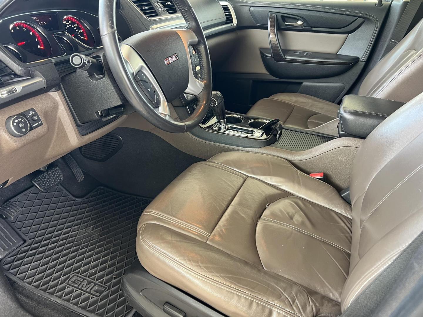 2016 White /Tan GMC Acadia SLT-1 FWD (1GKKRRKD1GJ) with an 3.6L V6 DOHC 24V engine, 6-Speed Automatic transmission, located at 4520 Airline Hwy, Baton Rouge, LA, 70805, (225) 357-1497, 30.509325, -91.145432 - 2016 GMC Acadia SLT 3.6 V6 Gas, 152K Miles, No Accidents, Cold A/C, Sunroof, DVD, Leather Seats, Power Windows, Locks & Mirrors & Much More. FOR INFO PLEASE CONTACT JEFF AT 225 357-1497 CHECK OUT OUR A+ RATING WITH THE BETTER BUSINESS BUREAU WE HAVE BEEN A FAMILY OWNED AND OPERATED BUSINESS AT THE S - Photo#10