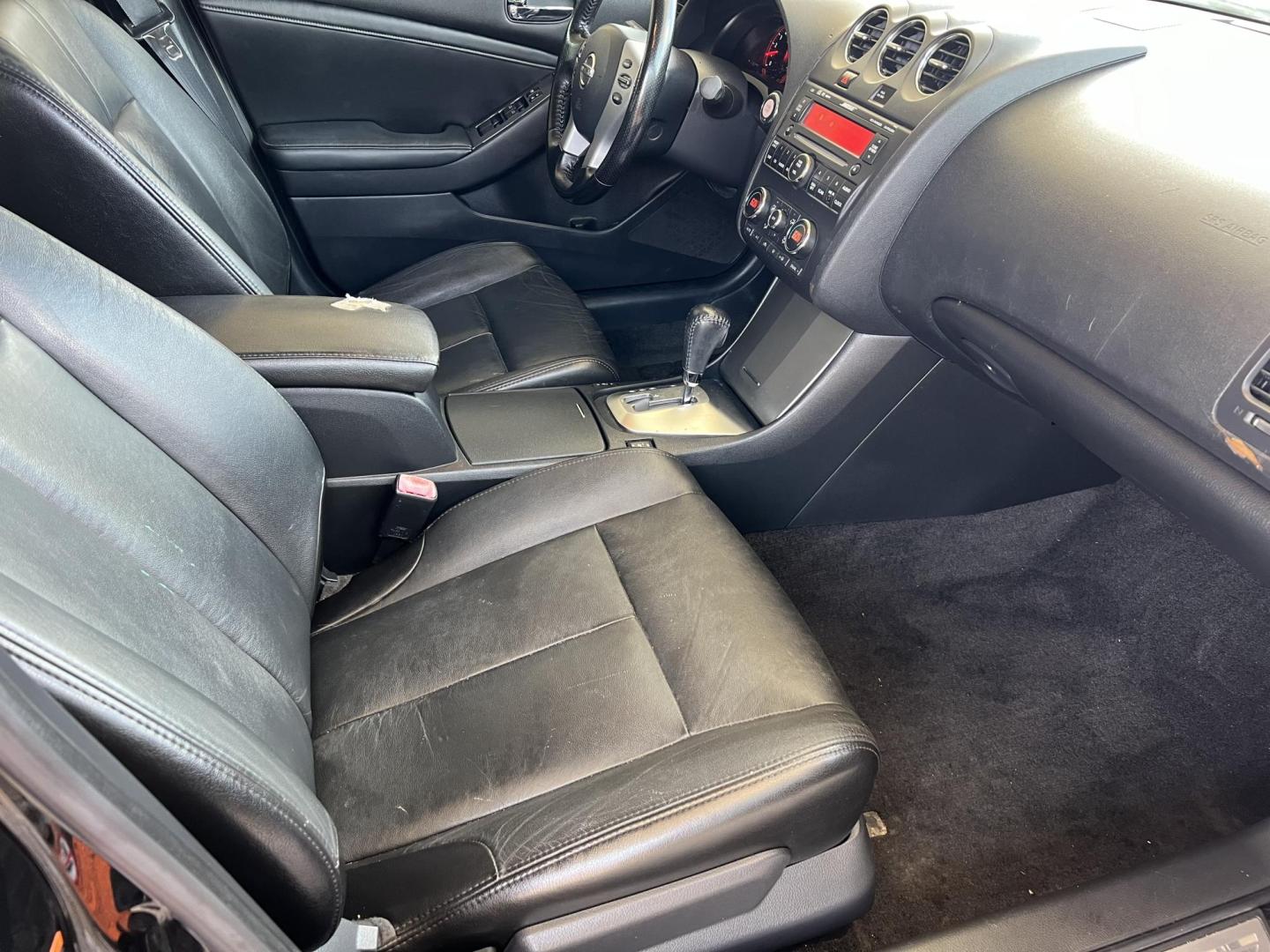 2009 Black /Black Nissan Altima 2.5 (1N4AL21E89N) with an 2.5L L4 DOHC 16V engine, 6-Speed Manual Overdrive transmission, located at 4520 Airline Hwy, Baton Rouge, LA, 70805, (225) 357-1497, 30.509325, -91.145432 - 2009 Nissan Altima SL 2.5 4 Cylinder Gas, 127K Miles, Leather, Power Windows & Locks, New A/C, Has Minor Dings & Scratches. Radio Display Does NOT Work. FOR INFO PLEASE CONTACT JEFF AT 225 357-1497 CHECK OUT OUR A+ RATING WITH THE BETTER BUSINESS BUREAU WE HAVE BEEN A FAMILY OWNED AND OPERATED BUSIN - Photo#11