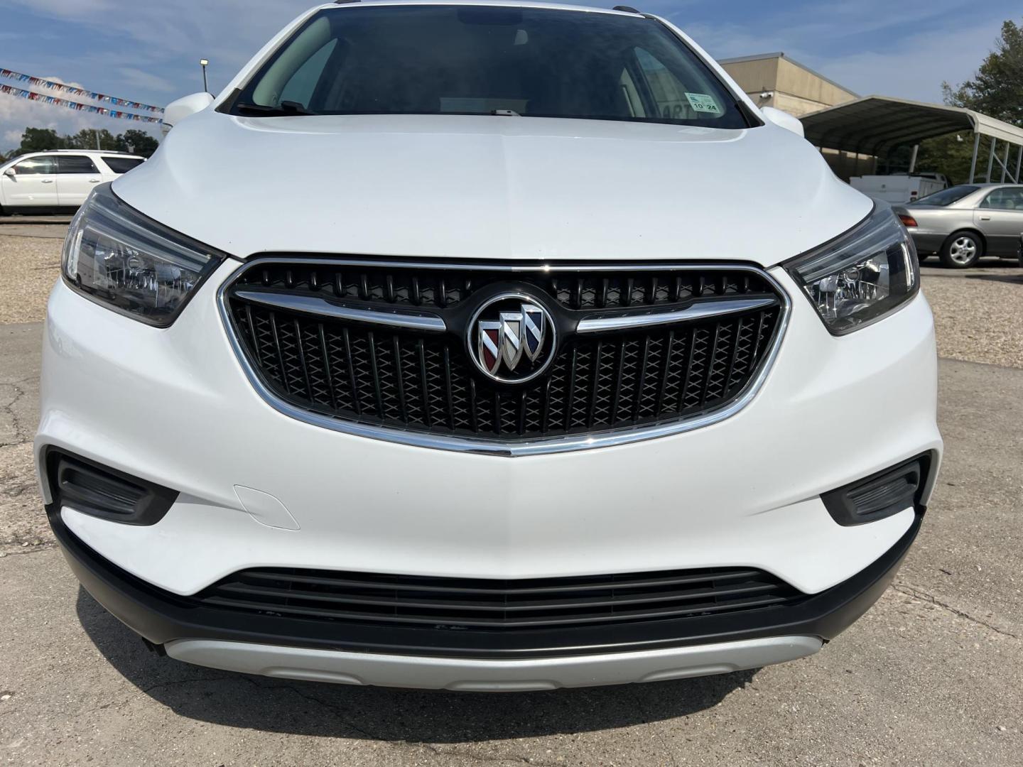 2018 /Black Buick Encore Preferred (KL4CJASB7JB) with an 1.4L L4 DOHC 16V TURBO engine, 6A transmission, located at 4520 Airline Hwy, Baton Rouge, LA, 70805, (225) 357-1497, 30.509325, -91.145432 - 2018 Buick Encore Preferred 1.4 4 Cylinder Gas Saver, 93K Miles, Automatic, Touch Screen Radio With Backup Camera, Power Windows & Locks. Rims Have Scuff Marks. FOR INFO PLEASE CONTACT JEFF AT 225-413-0981 CHECK OUT OUR A+ RATING WITH THE BETTER BUSINESS BUREAU WE HAVE BEEN A FAMILY OWNED AND OPERA - Photo#2