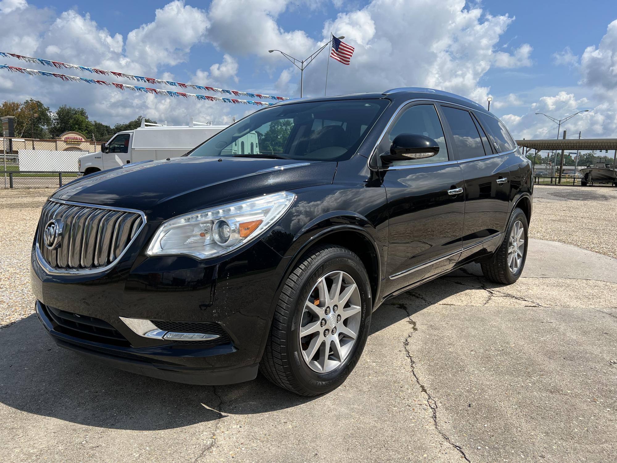 photo of 2017 Buick Enclave Leather FWD