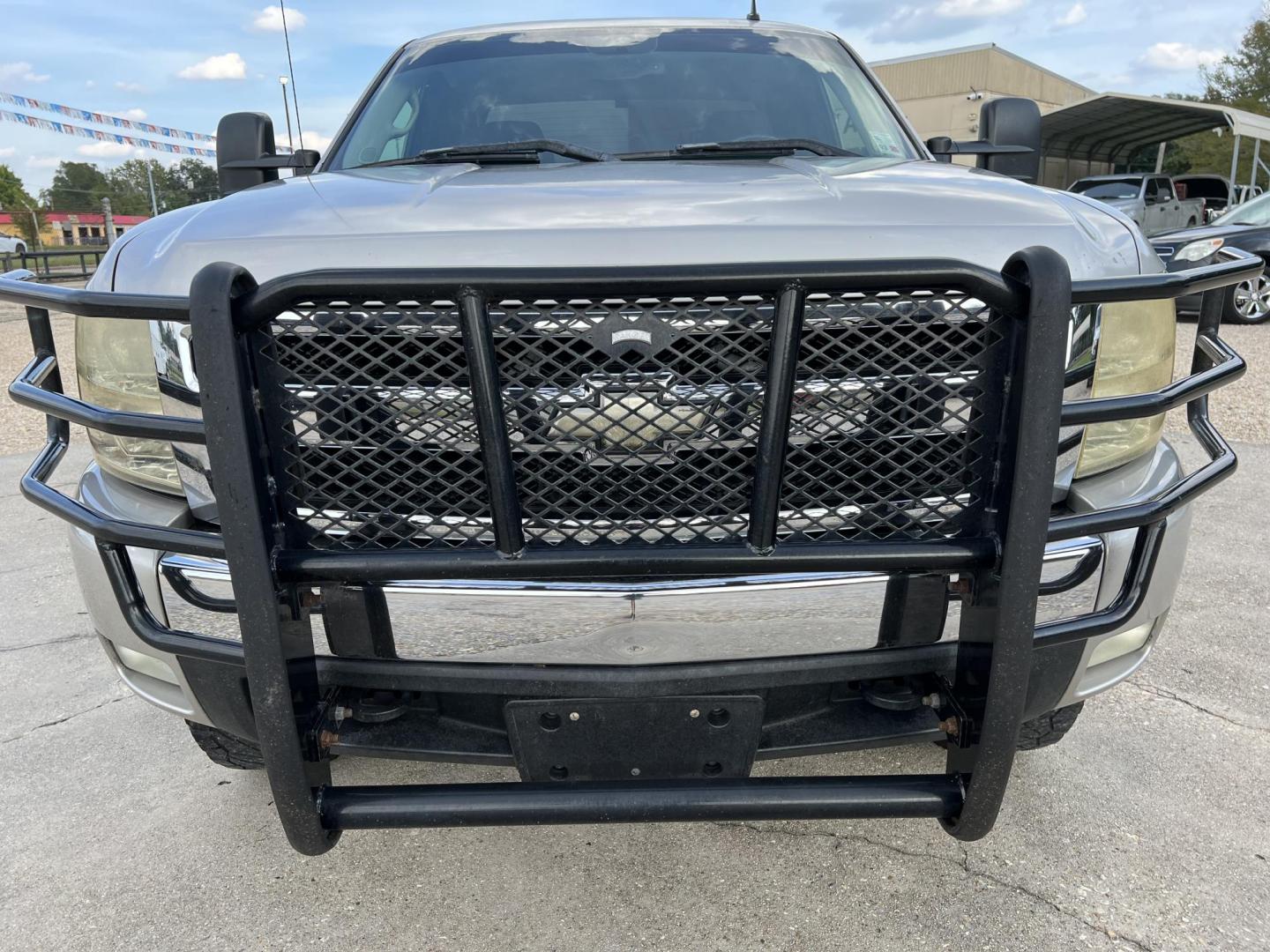 2007 Tan /Gray Chevrolet Silverado 1500 LT1 (2GCEK19JX71) with an 5.3L V8 engine, 4-Speed Automatic Overdrive transmission, located at 4520 Airline Hwy, Baton Rouge, LA, 70805, (225) 357-1497, 30.509325, -91.145432 - 2007 Chevy Silverado Ext Cab LT 4WD Z71 5.3 V8 Gas, 165K Miles, Power Windows & Locks, Spray In Bedliner, Tow Pkg. Hood & Top Have Some Fade To Them. FOR INFO PLEASE CONTACT JEFF AT 225-413-0981 CHECK OUT OUR A+ RATING WITH THE BETTER BUSINESS BUREAU WE HAVE BEEN A FAMILY OWNED AND OPERATED BUSINESS - Photo#2