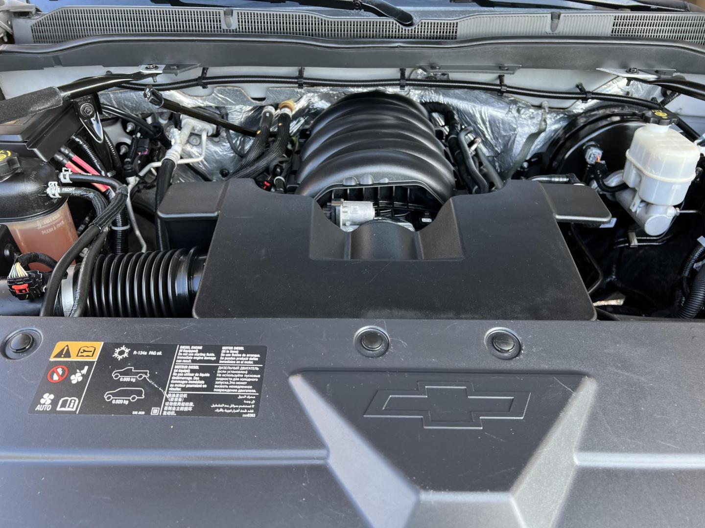 2015 Silver /Gray Chevrolet Silverado 1500 LT (1GCRCREC2FZ) with an 5.3L V8 engine, 6-Speed Automatic transmission, located at 4520 Airline Hwy, Baton Rouge, LA, 70805, (225) 357-1497, 30.509325, -91.145432 - 2015 Chevy Silverado Double Cab LT 5.3 V8 Gas, 170K Miles, Cold A/C, Power Windows & Locks, Spray In Bedliner, Tow Pkg. FOR INFO PLEASE CONTACT JEFF AT 225-413-0981 CHECK OUT OUR A+ RATING WITH THE BETTER BUSINESS BUREAU WE HAVE BEEN A FAMILY OWNED AND OPERATED BUSINESS AT THE SAME LOCATION FOR OVER - Photo#8