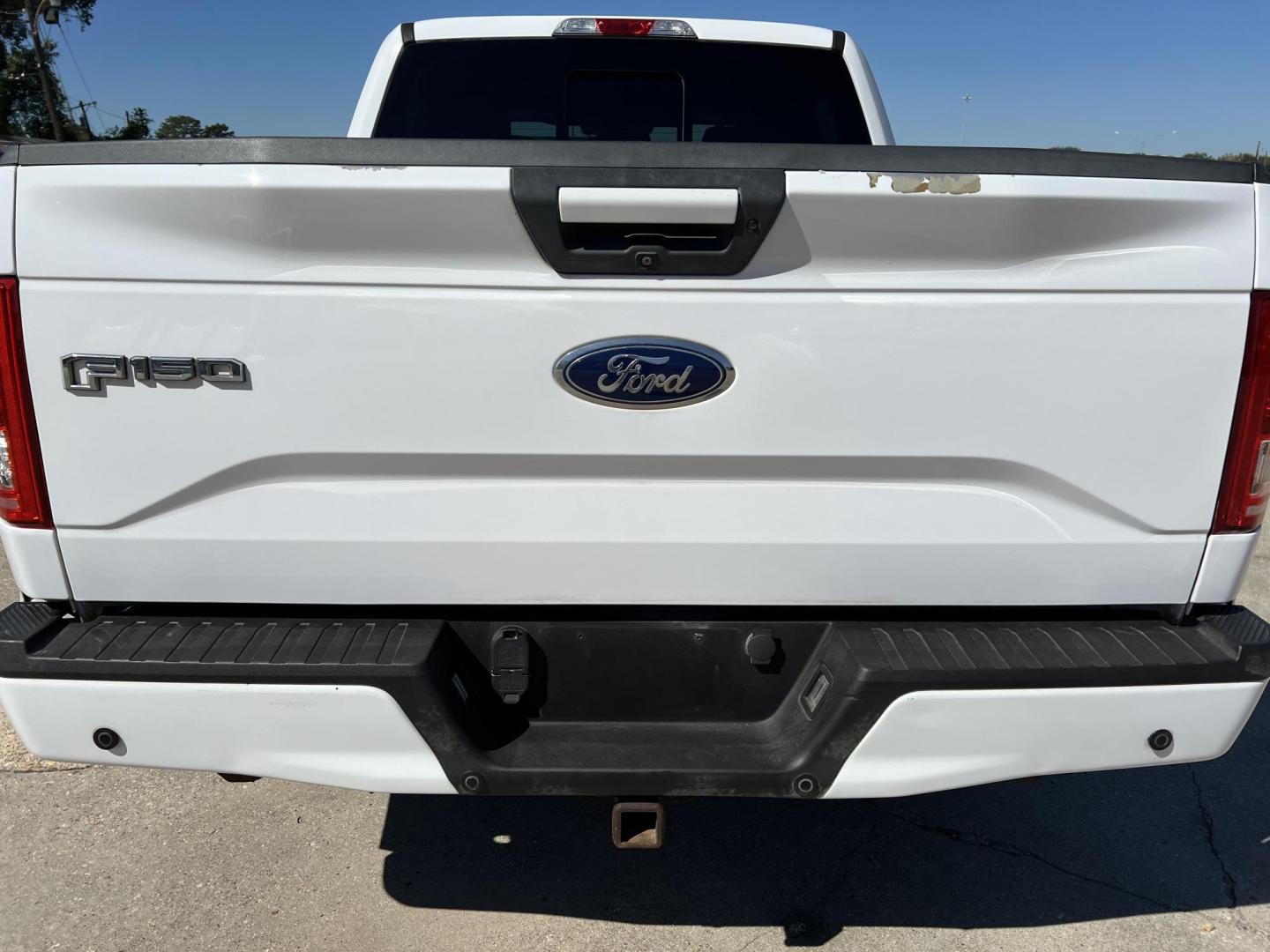 2016 White /Gray Ford F-150 XLT Sport (1FTEW1CP5GK) with an 2.7L V6 DOHC 24V engine, 6-Speed Automatic transmission, located at 4520 Airline Hwy, Baton Rouge, LA, 70805, (225) 357-1497, 30.509325, -91.145432 - 2016 Ford F150 SuperCrew XLT Sport 2.7 V6 Gas, 120K Miles, Cold A/C, Power Windows & Locks, New Tires, Spray In Bedliner, Tow Pkg. Tailgate Paint Flaking On Top. FOR INFO PLEASE CONTACT JEFF AT 225-413-0981 CHECK OUT OUR A+ RATING WITH THE BETTER BUSINESS BUREAU WE HAVE BEEN A FAMILY OWNED AND OPER - Photo#6