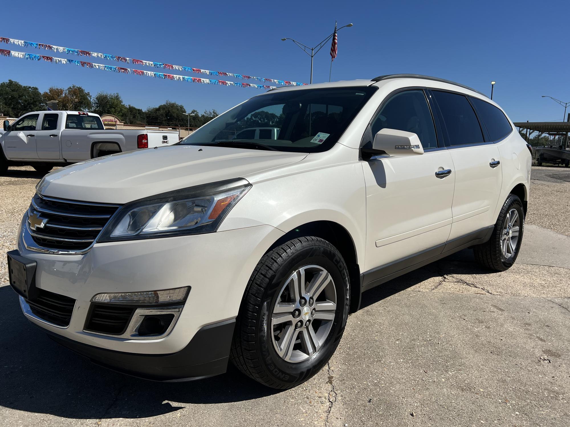 photo of 2015 Chevrolet Traverse 1LT 