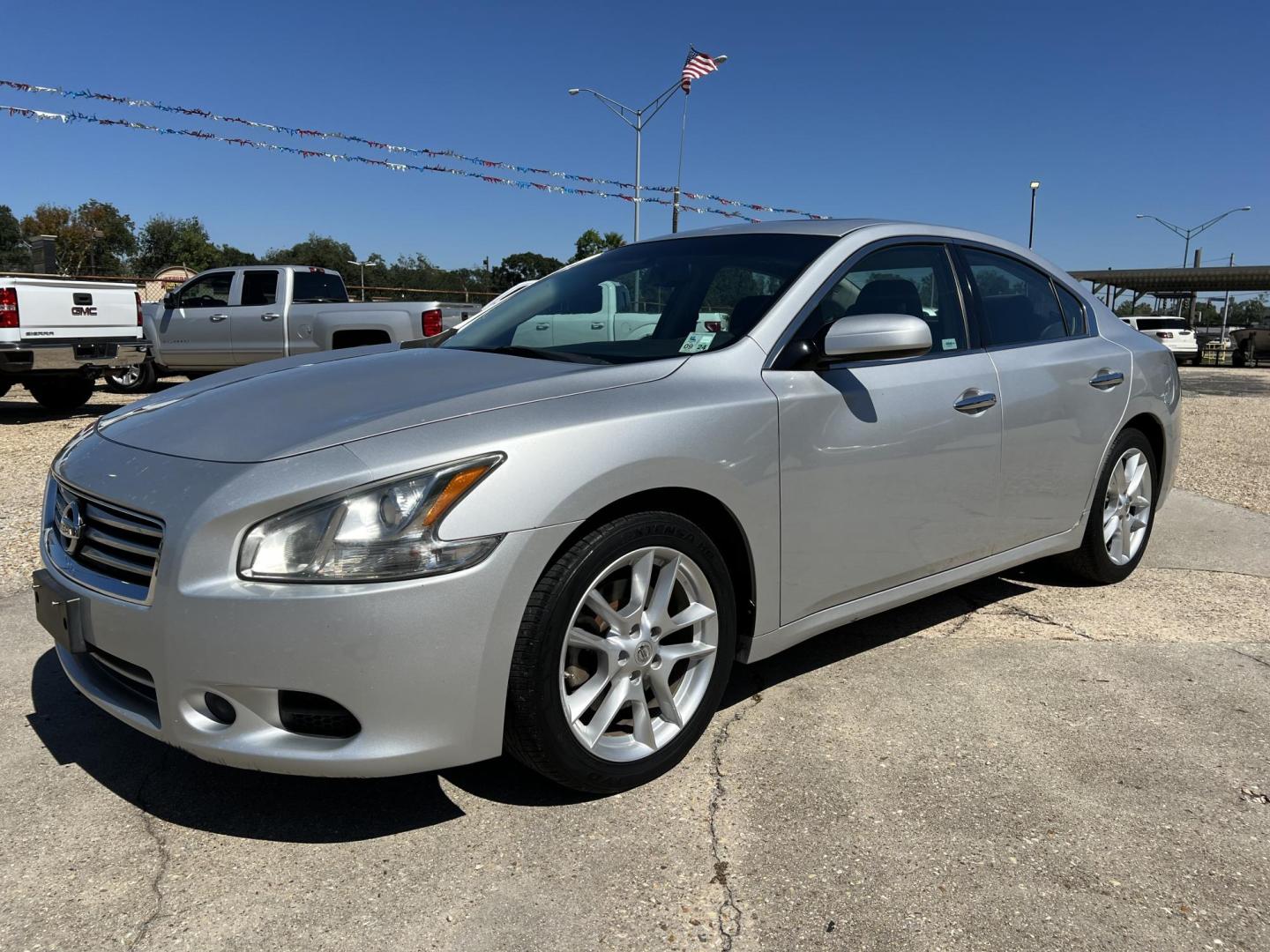 2014 Silver /Gray Nissan Maxima SV (1N4AA5AP2EC) with an 3.5L V6 DOHC 24V engine, Automatic transmission, located at 4520 Airline Hwy, Baton Rouge, LA, 70805, (225) 357-1497, 30.509325, -91.145432 - 2014 Nissan Maxima **No Accidents & Two Owners** 3.5 V6 Gas, 107K Miles, Automatic, Sunroof, Power Windows, Locks, Mirrors & Seat. FOR INFO PLEASE CONTACT JEFF AT 225-413-0981 CHECK OUT OUR A+ RATING WITH THE BETTER BUSINESS BUREAU WE HAVE BEEN A FAMILY OWNED AND OPERATED BUSINESS AT THE SAME LOCAT - Photo#0