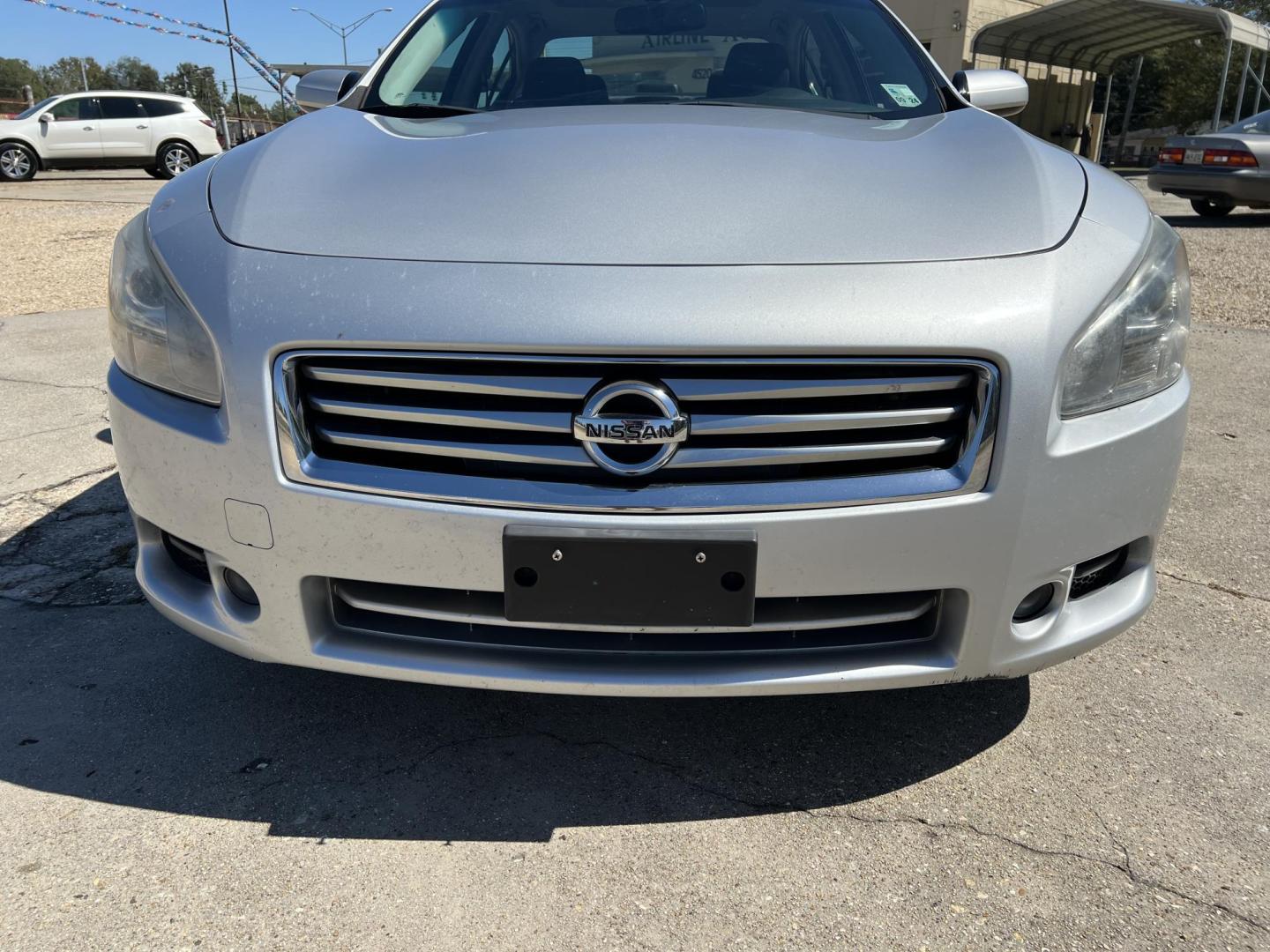 2014 Silver /Gray Nissan Maxima SV (1N4AA5AP2EC) with an 3.5L V6 DOHC 24V engine, Automatic transmission, located at 4520 Airline Hwy, Baton Rouge, LA, 70805, (225) 357-1497, 30.509325, -91.145432 - 2014 Nissan Maxima **No Accidents & Two Owners** 3.5 V6 Gas, 107K Miles, Automatic, Sunroof, Power Windows, Locks, Mirrors & Seat. FOR INFO PLEASE CONTACT JEFF AT 225-413-0981 CHECK OUT OUR A+ RATING WITH THE BETTER BUSINESS BUREAU WE HAVE BEEN A FAMILY OWNED AND OPERATED BUSINESS AT THE SAME LOCAT - Photo#1