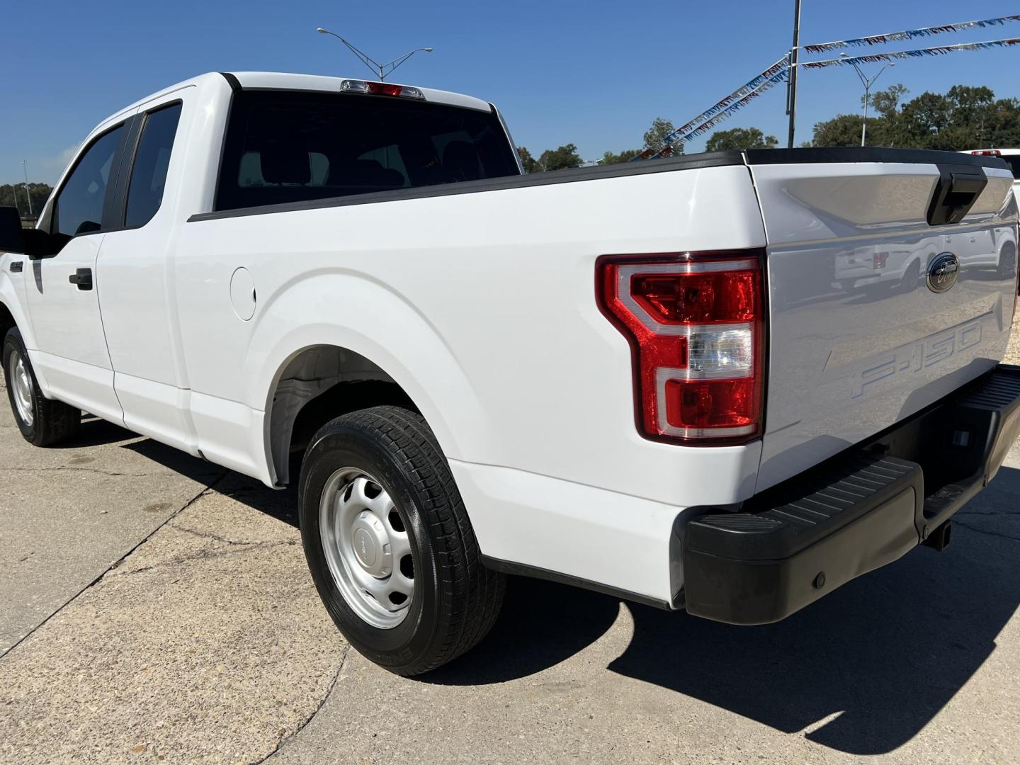 2019 White /Grey Ford F-150 XL (1FTEX1CB1KK) with an 3.3L V6 DOHC 24V engine, Automatic transmission, located at 4520 Airline Hwy, Baton Rouge, LA, 70805, (225) 357-1497, 30.509325, -91.145432 - 2019 Ford F150 SuperCab XL 3.3 V6 Gas, 133K Miles, NO ACCIDENTS, Cold A/C, Power Windows & Locks, Spray In Bedliner, Tow Pkg. FOR INFO PLEASE CONTACT JEFF AT 225-413-0981 CHECK OUT OUR A+ RATING WITH THE BETTER BUSINESS BUREAU WE HAVE BEEN A FAMILY OWNED AND OPERATED BUSINESS AT THE SAME LOCATION FO - Photo#7