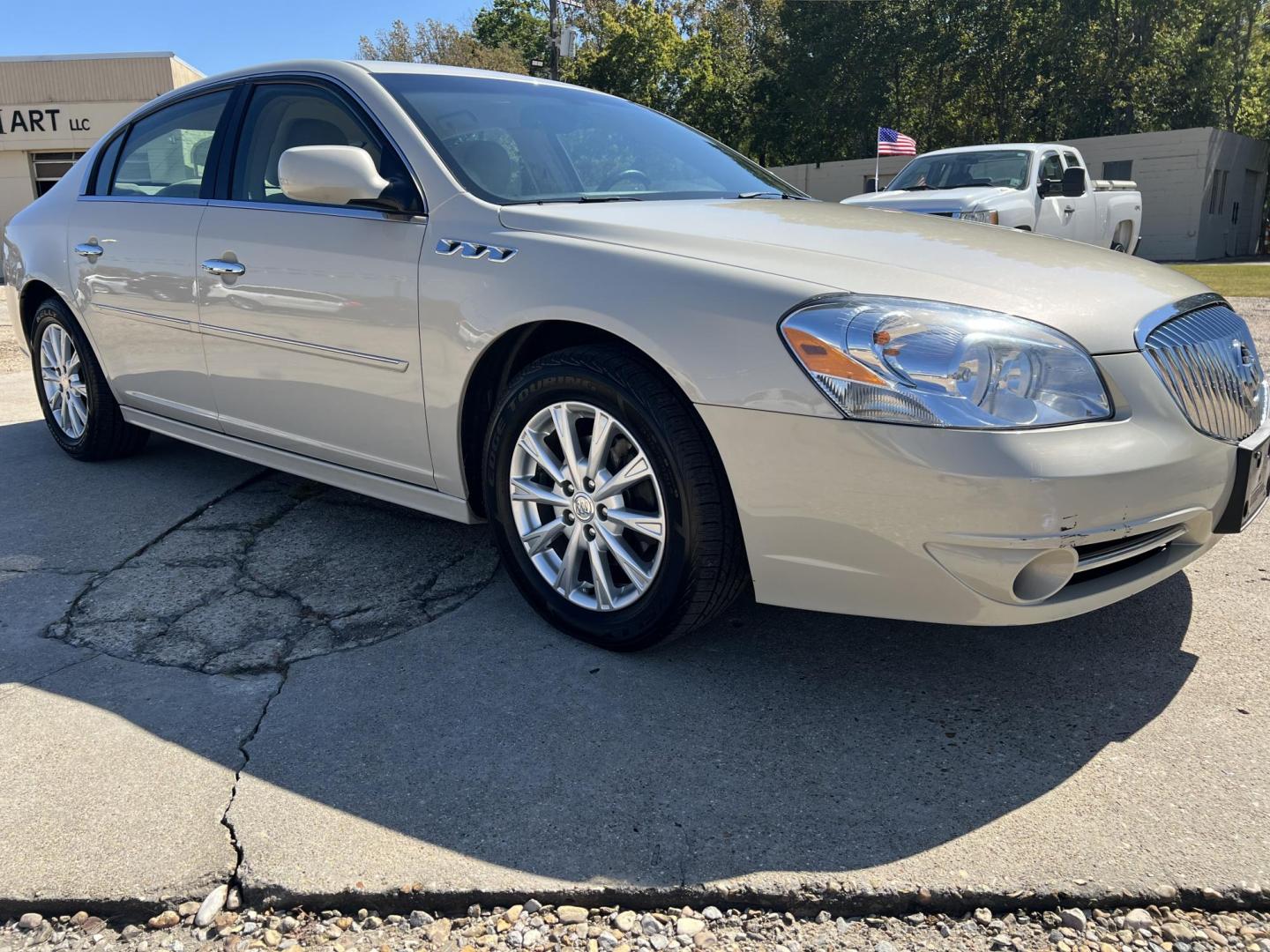 2011 Tan /Tan Buick Lucerne CX (1G4HA5EM5BU) with an 3.9L V6 OHV 12V engine, 4-Speed Automatic transmission, located at 4520 Airline Hwy, Baton Rouge, LA, 70805, (225) 357-1497, 30.509325, -91.145432 - 2011 Buick Lucerne 3.9 V6 Gas, 121K Miles, Automatic, Cold A/C, Power Windows, Locks & Mirrors. FOR INFO PLEASE CONTACT JEFF AT 225-413-0981 CHECK OUT OUR A+ RATING WITH THE BETTER BUSINESS BUREAU WE HAVE BEEN A FAMILY OWNED AND OPERATED BUSINESS AT THE SAME LOCATION FOR OVER 45 YEARS. WE STRIVE TO - Photo#3