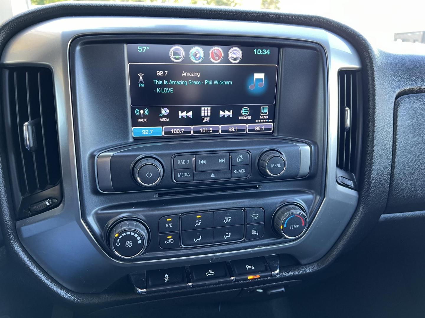 2017 White /Gray Chevrolet Silverado 1500 LT (3GCUKREC3HG) with an 5.3L V8 OHV 16V engine, 6-Speed Automatic transmission, located at 4520 Airline Hwy, Baton Rouge, LA, 70805, (225) 357-1497, 30.509325, -91.145432 - 2017 Chevy Silverado Crew Cab LT 4WD 5.3 V8 Gas, 172K Miles, Cloth Seats, Power Windows, Locks & Mirrors, Rear Camera, Cold A/C, Tow Pkg. FOR INFO PLEASE CONTACT JEFF AT 225-413-0981 CHECK OUT OUR A+ RATING WITH THE BETTER BUSINESS BUREAU WE HAVE BEEN A FAMILY OWNED AND OPERATED BUSINESS AT THE SAME - Photo#14