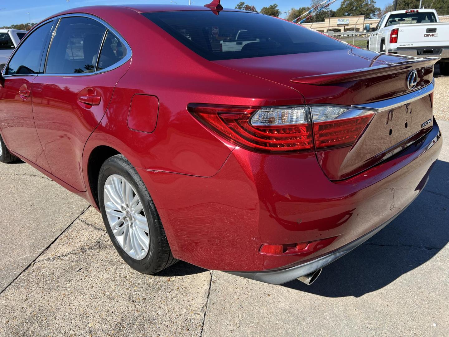 2013 Maroon /Tan Lexus ES 350 (JTHBK1GGXD2) with an 3.5L V6 DOHC 24V engine, 6-Speed Automatic transmission, located at 4520 Airline Hwy, Baton Rouge, LA, 70805, (225) 357-1497, 30.509325, -91.145432 - 2013 Lexus ES 350 ***ONE OWNER & NO ACCIDENTS*** 3.5 V6 Gas, 185K Miles, Sunroof, Heated & Cooled Leather, Cold A/C & Heat, Power Windows, Locks, Mirrors & Seat. FOR INFO PLEASE CONTACT JEFF AT 225-413-0981 CHECK OUT OUR A+ RATING WITH THE BETTER BUSINESS BUREAU WE HAVE BEEN A FAMILY OWNED AND OPERA - Photo#7