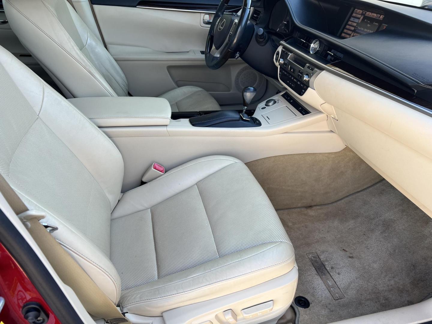 2013 Maroon /Tan Lexus ES 350 (JTHBK1GGXD2) with an 3.5L V6 DOHC 24V engine, 6-Speed Automatic transmission, located at 4520 Airline Hwy, Baton Rouge, LA, 70805, (225) 357-1497, 30.509325, -91.145432 - 2013 Lexus ES 350 ***ONE OWNER & NO ACCIDENTS*** 3.5 V6 Gas, 185K Miles, Sunroof, Heated & Cooled Leather, Cold A/C & Heat, Power Windows, Locks, Mirrors & Seat. FOR INFO PLEASE CONTACT JEFF AT 225-413-0981 CHECK OUT OUR A+ RATING WITH THE BETTER BUSINESS BUREAU WE HAVE BEEN A FAMILY OWNED AND OPERA - Photo#9