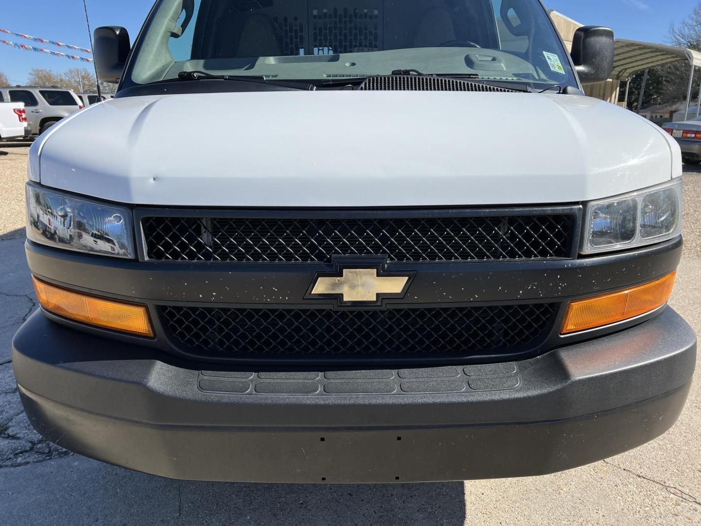 2020 White /Gray Chevrolet Express 2500 Cargo (1GCWGAFG5L1) with an 6.0L V8 Gas engine, 6A transmission, located at 4520 Airline Hwy, Baton Rouge, LA, 70805, (225) 357-1497, 30.509325, -91.145432 - 2020 Chevy Express 2500 Cargo ONE OWNER, 6.0 V8 Gas, 202K Miles, Power Windows & Locks, Cold A/C, New Tires & Brake, Very Clean. FOR INFO PLEASE CONTACT JEFF AT 225-413-0981 CHECK OUT OUR A+ RATING WITH THE BETTER BUSINESS BUREAU WE HAVE BEEN A FAMILY OWNED AND OPERATED BUSINESS AT THE SAME LOCATIO - Photo#2