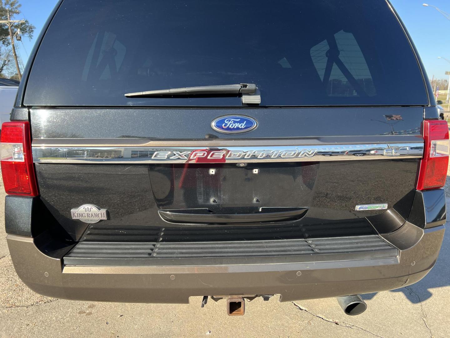 2015 Black /Brown Ford Expedition King Ranch (1FMJK1HT9FE) with an 3.5L V6 DOHC 24V FFV engine, 6-Speed Automatic transmission, located at 4520 Airline Hwy, Baton Rouge, LA, 70805, (225) 357-1497, 30.509325, -91.145432 - 2015 Ford Expedition EL King Ranch 3.5 V6 EcoBoost Gas, 129K Miles, Sunroof, Heated & Cooled Leather Interior, Seating For 7, Cold A/C & Heat, Power Windows, Locks, Mirrors & Seat, Towing Pkg. FOR INFO PLEASE CONTACT JEFF AT 225-413-0981 CHECK OUT OUR A+ RATING WITH THE BETTER BUSINESS BUREAU WE HA - Photo#6