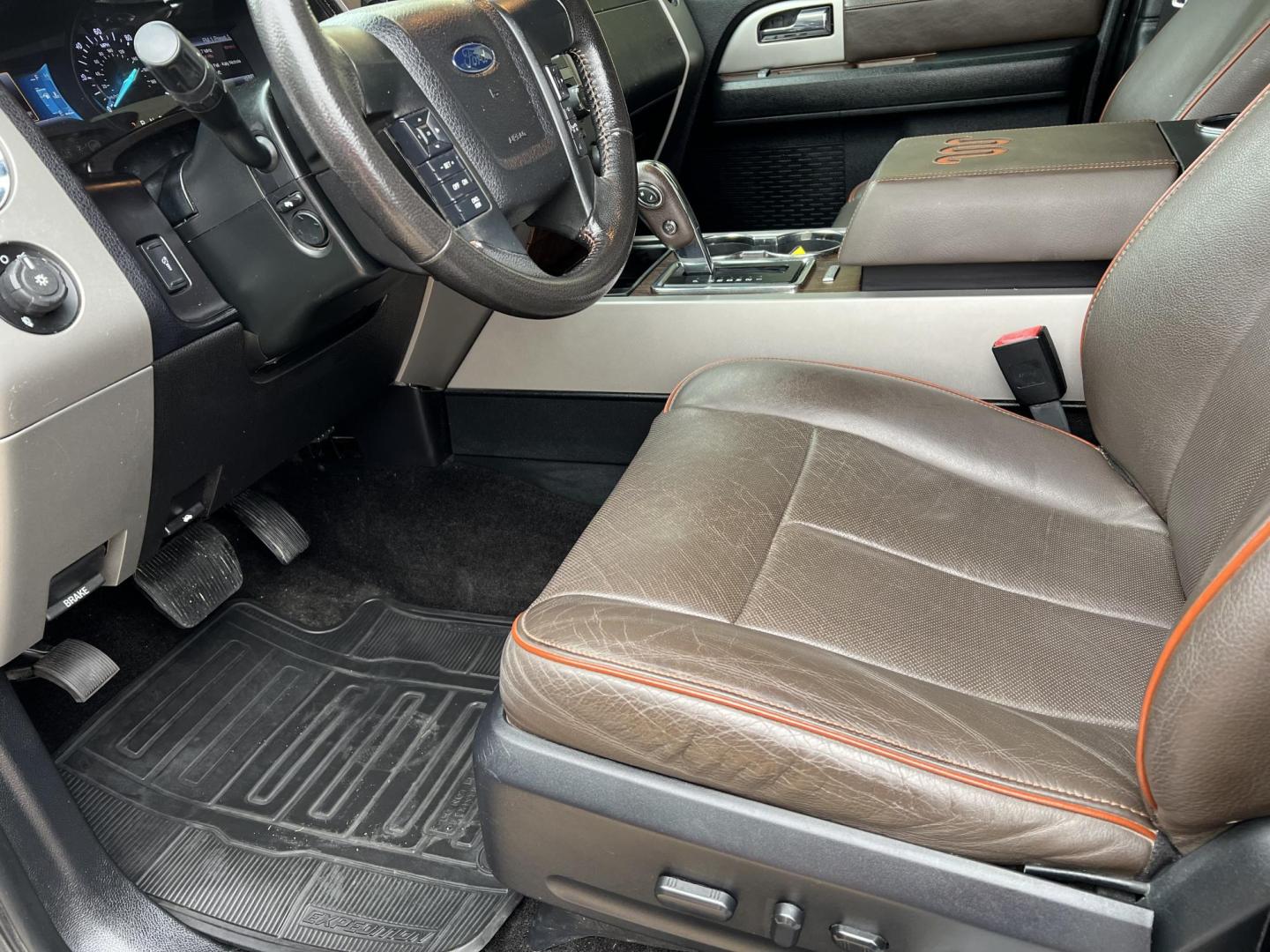 2015 Black /Brown Ford Expedition King Ranch (1FMJK1HT9FE) with an 3.5L V6 DOHC 24V FFV engine, 6-Speed Automatic transmission, located at 4520 Airline Hwy, Baton Rouge, LA, 70805, (225) 357-1497, 30.509325, -91.145432 - 2015 Ford Expedition EL King Ranch 3.5 V6 EcoBoost Gas, 129K Miles, Sunroof, Heated & Cooled Leather Interior, Seating For 7, Cold A/C & Heat, Power Windows, Locks, Mirrors & Seat, Towing Pkg. FOR INFO PLEASE CONTACT JEFF AT 225-413-0981 CHECK OUT OUR A+ RATING WITH THE BETTER BUSINESS BUREAU WE HA - Photo#8