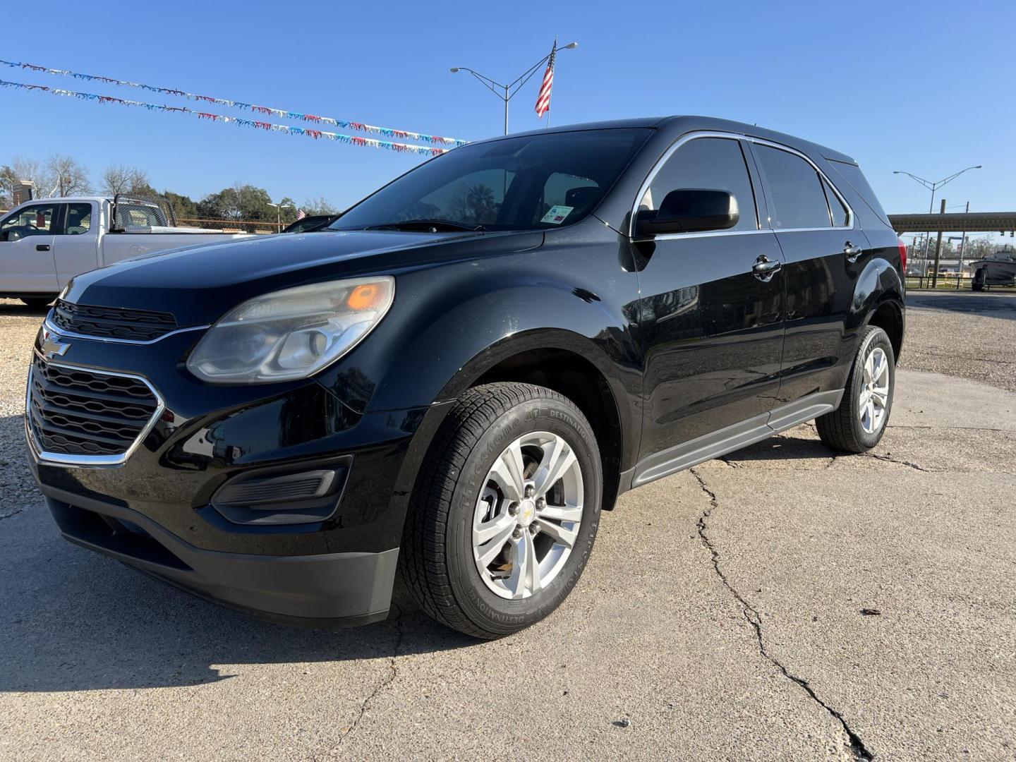 2017 Black /Gray Chevrolet Equinox LS (2GNALBEK0H1) with an 2.4L L4 engine, 6A transmission, located at 4520 Airline Hwy, Baton Rouge, LA, 70805, (225) 357-1497, 30.509325, -91.145432 - 2017 Chevrolet Equinox **ONE OWNER & NO ACCIDENTS** 2.4 4 Cylinder Gas, 110K Miles, Cold A/C & Heat, Power Windows, Locks & Mirrors, Alloy Wheels, Tinted Windows. FOR INFO PLEASE CONTACT JEFF AT 225-413-0981 CHECK OUT OUR A+ RATING WITH THE BETTER BUSINESS BUREAU WE HAVE BEEN A FAMILY OWNED AND OPE - Photo#0