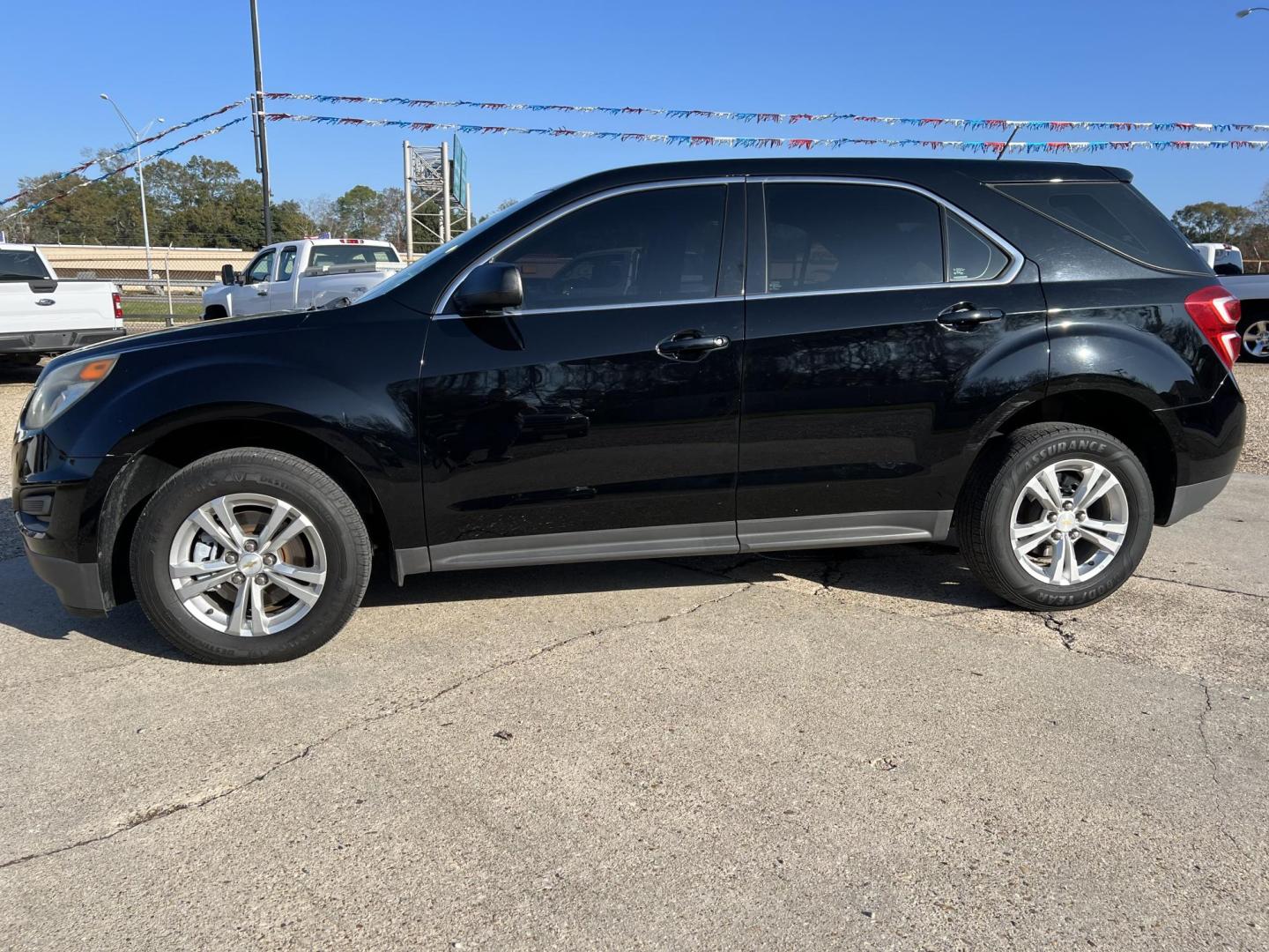 2017 Black /Gray Chevrolet Equinox LS (2GNALBEK0H1) with an 2.4L L4 engine, 6A transmission, located at 4520 Airline Hwy, Baton Rouge, LA, 70805, (225) 357-1497, 30.509325, -91.145432 - 2017 Chevrolet Equinox **ONE OWNER & NO ACCIDENTS** 2.4 4 Cylinder Gas, 110K Miles, Cold A/C & Heat, Power Windows, Locks & Mirrors, Alloy Wheels, Tinted Windows. FOR INFO PLEASE CONTACT JEFF AT 225-413-0981 CHECK OUT OUR A+ RATING WITH THE BETTER BUSINESS BUREAU WE HAVE BEEN A FAMILY OWNED AND OPE - Photo#1