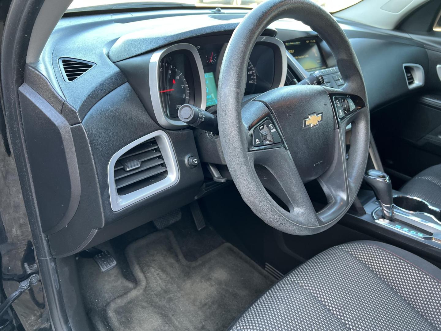 2017 Black /Gray Chevrolet Equinox LS (2GNALBEK0H1) with an 2.4L L4 engine, 6A transmission, located at 4520 Airline Hwy, Baton Rouge, LA, 70805, (225) 357-1497, 30.509325, -91.145432 - 2017 Chevrolet Equinox **ONE OWNER & NO ACCIDENTS** 2.4 4 Cylinder Gas, 110K Miles, Cold A/C & Heat, Power Windows, Locks & Mirrors, Alloy Wheels, Tinted Windows. FOR INFO PLEASE CONTACT JEFF AT 225-413-0981 CHECK OUT OUR A+ RATING WITH THE BETTER BUSINESS BUREAU WE HAVE BEEN A FAMILY OWNED AND OPE - Photo#13