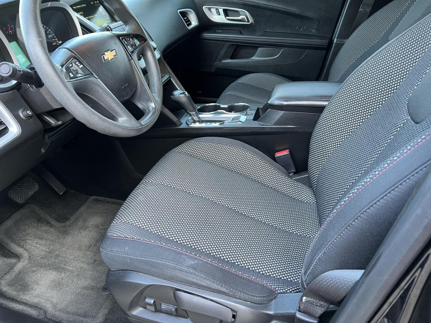 2017 Black /Gray Chevrolet Equinox LS (2GNALBEK0H1) with an 2.4L L4 engine, 6A transmission, located at 4520 Airline Hwy, Baton Rouge, LA, 70805, (225) 357-1497, 30.509325, -91.145432 - 2017 Chevrolet Equinox **ONE OWNER & NO ACCIDENTS** 2.4 4 Cylinder Gas, 110K Miles, Cold A/C & Heat, Power Windows, Locks & Mirrors, Alloy Wheels, Tinted Windows. FOR INFO PLEASE CONTACT JEFF AT 225-413-0981 CHECK OUT OUR A+ RATING WITH THE BETTER BUSINESS BUREAU WE HAVE BEEN A FAMILY OWNED AND OPE - Photo#8