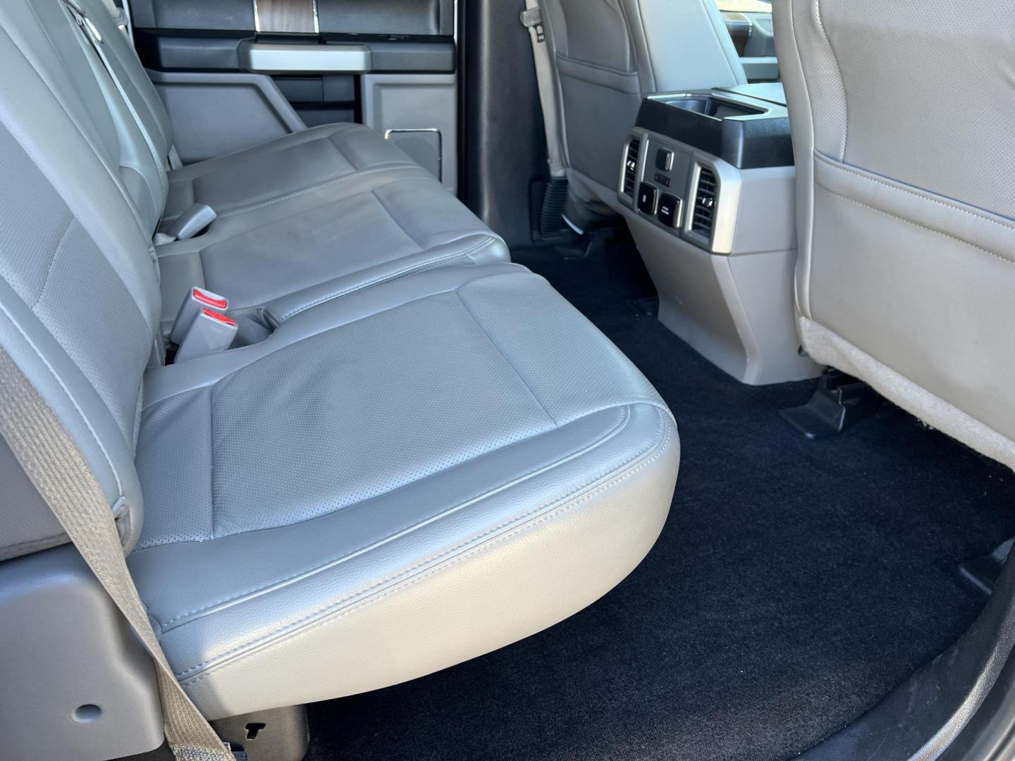 2017 White /Gray Ford F-150 Lariat (1FTEW1EG2HF) with an 3.5L V6 TURBO engine, 6-Speed Automatic transmission, located at 4520 Airline Hwy, Baton Rouge, LA, 70805, (225) 357-1497, 30.509325, -91.145432 - 2017 Ford F-150 SuperCrew Lariat 4WD **No Accidents** 3.5 V6 EcoBoost Gas, 170K Miles, Sunroof, Heated & Cooled Leather Interior, Navigation, Rear Camera, Cold A/C & Heat, Power Windows, Locks, Mirrors & Seat, Retrax Retractable Bed Cover, Towing Pkg. FOR INFO PLEASE CONTACT JEFF AT 225-413-0981 CHE - Photo#11