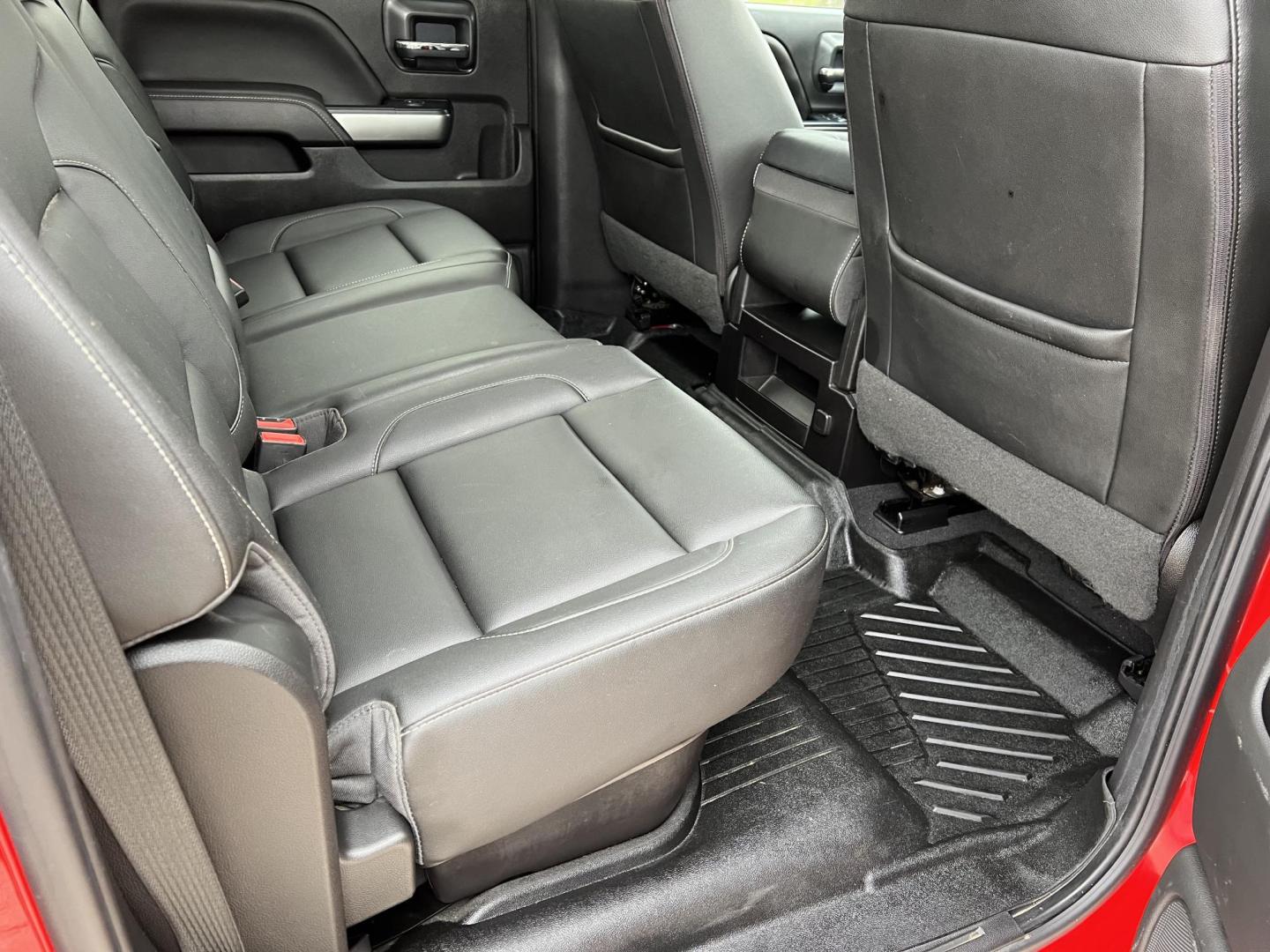 2018 Red /Black Chevrolet Silverado 1500 LT (3GCPCREC7JG) with an 5.3L V8 OHV 16V engine, 6 Speed Automatic transmission, located at 4520 Airline Hwy, Baton Rouge, LA, 70805, (225) 357-1497, 30.509325, -91.145432 - 2018 Chevy Silverado Crew Cab LT **ONE OWNER & NO ACCIDENTS** 5.3 V8 Gas, 149K Miles, Heated Leather Seats, Power Windows, Locks, Seats & Mirrors, Cold A/C, Tow Pkg. FOR INFO PLEASE CONTACT JEFF AT 225-413-0981 CHECK OUT OUR A+ RATING WITH THE BETTER BUSINESS BUREAU WE HAVE BEEN A FAMILY OWNED AND O - Photo#12