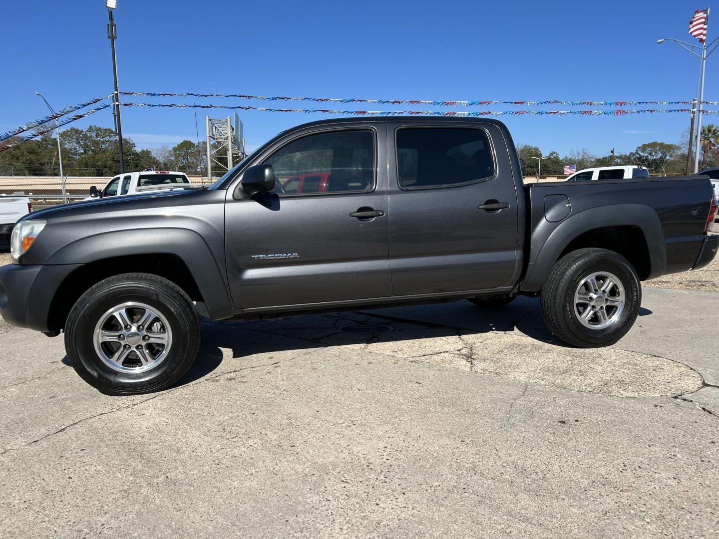 2010 Gray /Gray Toyota Tacoma (3TMJU4GN8AM) with an 4.0L V6 DOHC 24V engine, 5-Speed Automatic transmission, located at 4520 Airline Hwy, Baton Rouge, LA, 70805, (225) 357-1497, 30.509325, -91.145432 - 2010 Toyota Tacoma PreRunner **ONE OWNER** 4.0 V6 Gas, Automatic, 207K Miles, Cold A/C & Heat, Power Windows, Locks & Mirrors, Alloy Wheels, Tinted Windows. FOR INFO PLEASE CONTACT JEFF AT 225-413-0981 CHECK OUT OUR A+ RATING WITH THE BETTER BUSINESS BUREAU WE HAVE BEEN A FAMILY OWNED AND OPERATED - Photo#1