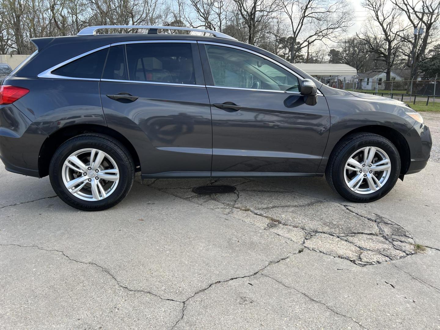 2014 Dark Gray /Gray Acura RDX (5J8TB3H30EL) with an 3.5 V6 engine, 6-Speed Automatic transmission, located at 4520 Airline Hwy, Baton Rouge, LA, 70805, (225) 357-1497, 30.509325, -91.145432 - 2014 Acura RDX **ONE OWNER** 3.5 V6 Gas, 141K Miles, Sunroof, Heated Leather Interior, Cold A/C & Heat, Power Windows, Locks, Mirrors & Seat, Rear Camera. FOR INFO PLEASE CONTACT JEFF AT 225-413-0981 CHECK OUT OUR A+ RATING WITH THE BETTER BUSINESS BUREAU WE HAVE BEEN A FAMILY OWNED AND OPERATED BUS - Photo#4