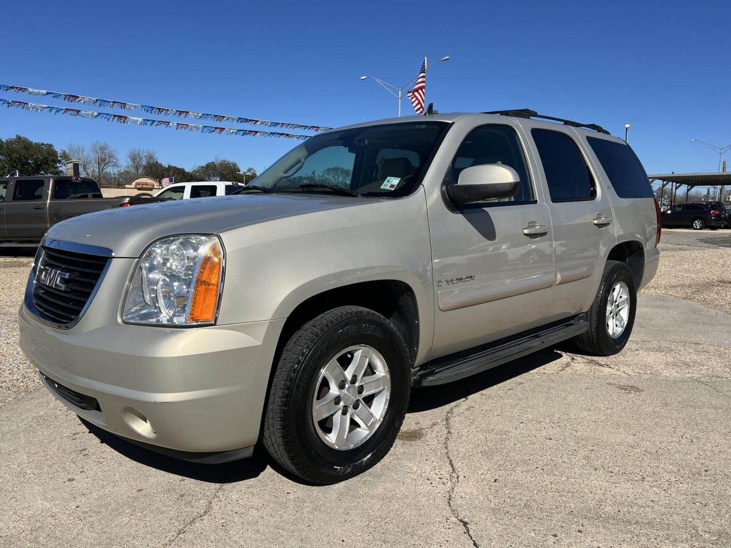 2007 Tan /Tan GMC Yukon SLT (1GKFC13097R) with an 5.3L V8 OHV 16V FFV engine, 4-Speed Automatic Overdrive transmission, located at 4520 Airline Hwy, Baton Rouge, LA, 70805, (225) 357-1497, 30.509325, -91.145432 - 2007 GMC Yukon SLT **ONE OWNER & NO ACCIDENTS** 5.3 V8 Gas, 133K Miles, Sunroof, DVD, Heated Leather Interior, Seating For 7, Bose Stereo, Cold A/C & Heat, Power Windows, Locks, Mirrors & Seat. Paint Is Flaking On Back Lift Gate. FOR INFO PLEASE CONTACT JEFF AT 225-413-0981 CHECK OUT OUR A+ RATING - Photo#0