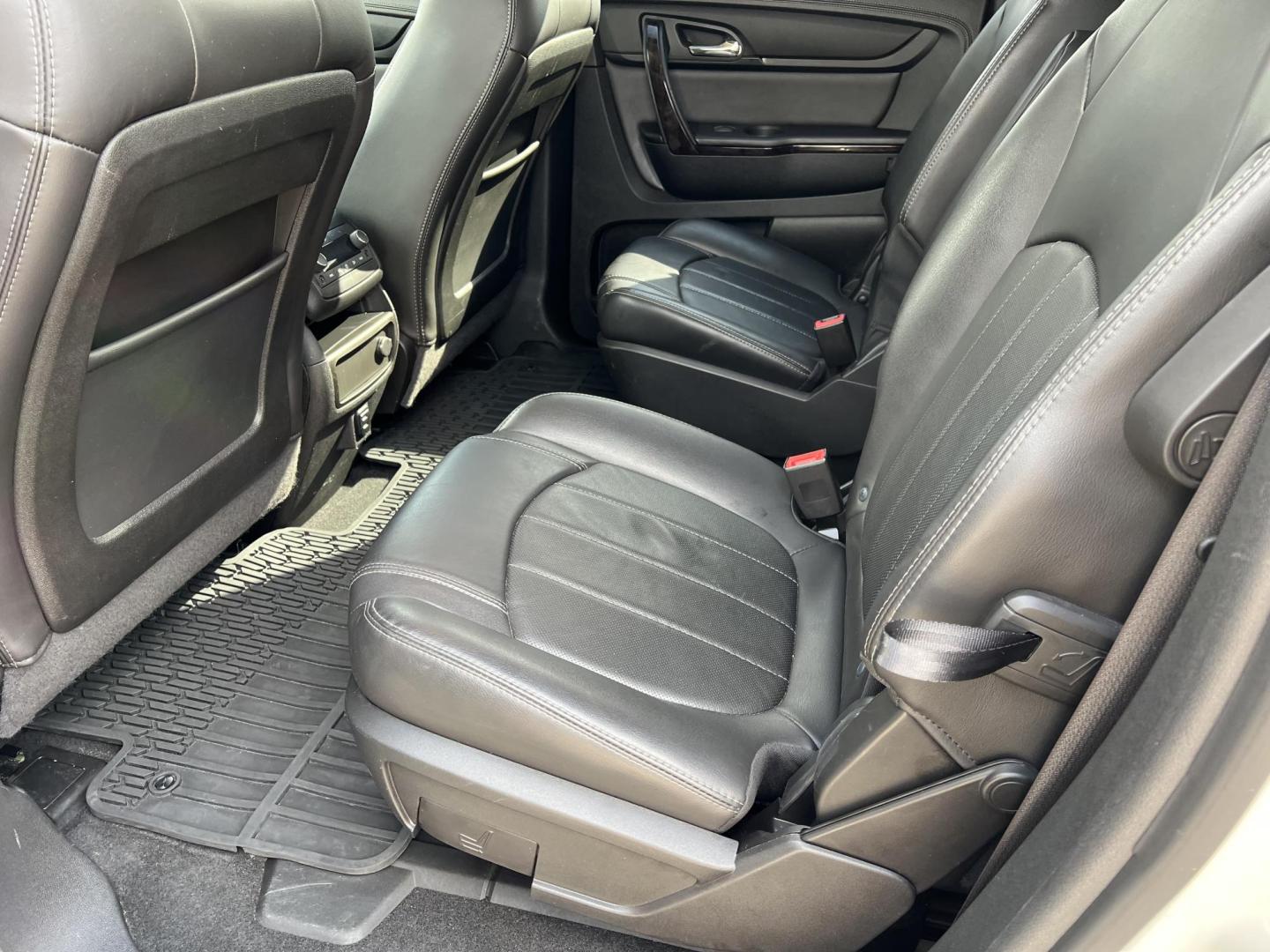 2015 White /Black Chevrolet Traverse LTZ (1GNKRJKD6FJ) with an 3.6L V6 DOHC 24V engine, 6-Speed Automatic transmission, located at 4520 Airline Hwy, Baton Rouge, LA, 70805, (225) 357-1497, 30.509325, -91.145432 - 2015 Chevrolet Traverse LTZ **ONE OWNER & NO ACCIDENTS** 3.6 V6 Gas, 119K Miles, Heated & Cooled Leather, Sunroof, Power Windows, Locks, Mirrors & Lift Gate, 7 Passenger Seating, A/C & Heat, Rear Camera, Towing Package. FOR INFORMATION, PLEASE CONTACT JEFF AT 225-413-0981 CHECK OUT OUR A+ RATING WIT - Photo#11