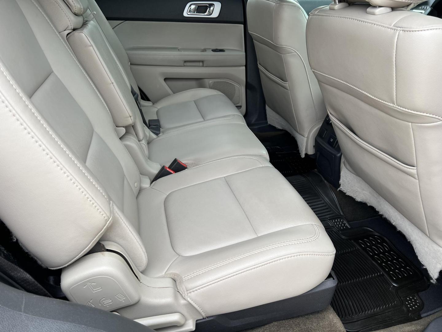2013 Silver /Gray Ford Explorer Limited (1FM5K7F89DG) with an 3.5L V6 DOHC 24V engine, 6-Speed Automatic transmission, located at 4520 Airline Hwy, Baton Rouge, LA, 70805, (225) 357-1497, 30.509325, -91.145432 - 2013 Ford Explorer Limited **NO ACCIDENTS** 3.5 V6 Gas, 158K Miles, Leather, Power Windows, Locks & Mirrors, 7 Passenger Seating, Dual A/C & Heat, Rear Camera. Does Have A Minor Dent In The Door. FOR INFORMATION, PLEASE CONTACT JEFF AT 225-413-0981 CHECK OUT OUR A+ RATING WITH THE BETTER BUSINESS - Photo#10
