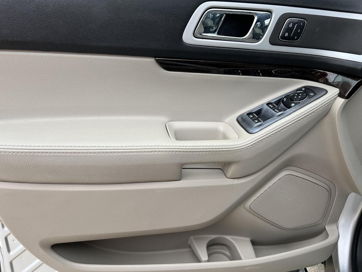 2013 Silver /Gray Ford Explorer Limited (1FM5K7F89DG) with an 3.5L V6 DOHC 24V engine, 6-Speed Automatic transmission, located at 4520 Airline Hwy, Baton Rouge, LA, 70805, (225) 357-1497, 30.509325, -91.145432 - 2013 Ford Explorer Limited **NO ACCIDENTS** 3.5 V6 Gas, 158K Miles, Leather, Power Windows, Locks & Mirrors, 7 Passenger Seating, Dual A/C & Heat, Rear Camera. Does Have A Minor Dent In The Door. FOR INFORMATION, PLEASE CONTACT JEFF AT 225-413-0981 CHECK OUT OUR A+ RATING WITH THE BETTER BUSINESS - Photo#14