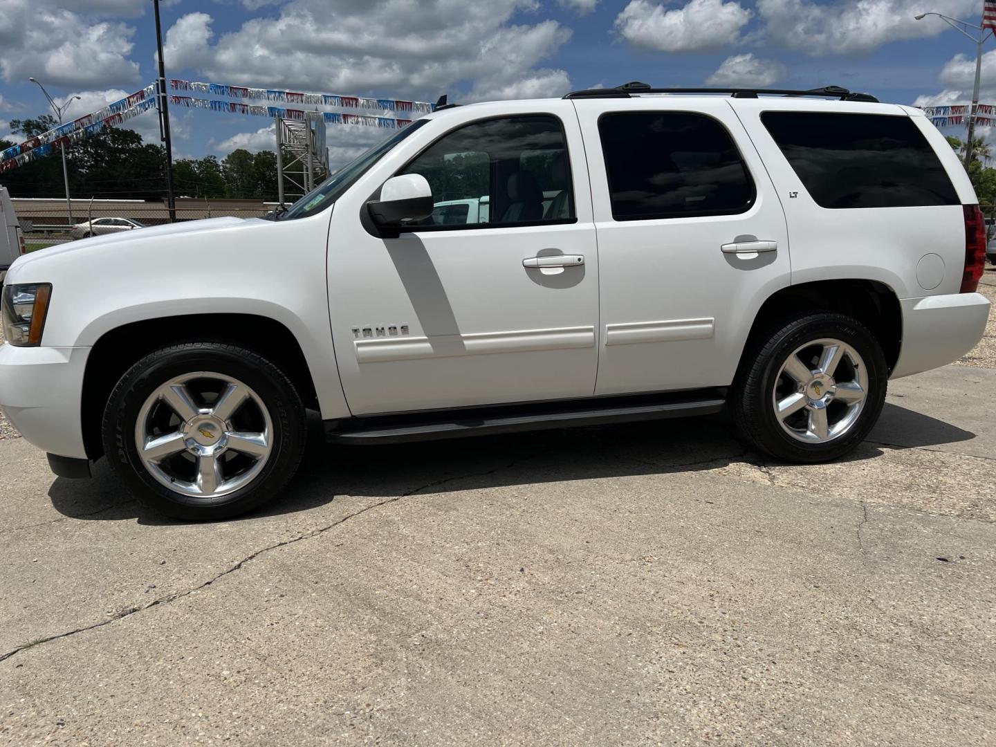 2011 White /Tan Chevrolet Tahoe LT (1GNSCBE08BR) with an 5.3L V8 OHV 16V FFV engine, 6-Speed Automatic transmission, located at 4520 Airline Hwy, Baton Rouge, LA, 70805, (225) 357-1497, 30.509325, -91.145432 - 2011 Chevrolet Tahoe LT **ONE OWNER** 5.3 V8 Gas, 120K Miles, Heated Leather, Power Windows, Locks, Mirrors & Lift Gate, 7 Passenger Seating, A/C & Heat, Rear Camera, Towing Package. FOR INFORMATION, PLEASE CONTACT JEFF AT 225-413-0981 CHECK OUT OUR A+ RATING WITH THE BETTER BUSINESS BUREAU WE HAVE - Photo#1