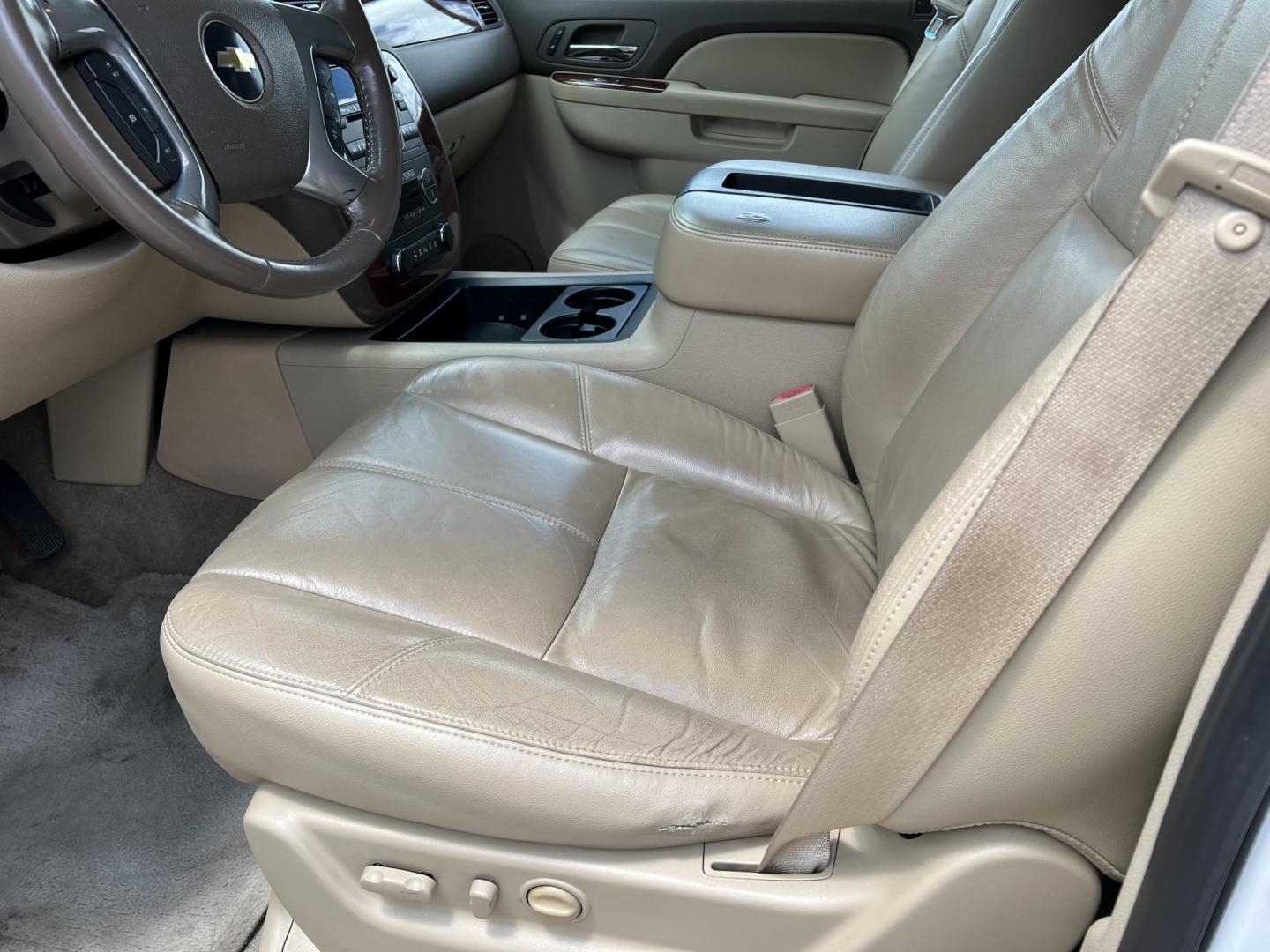 2011 White /Tan Chevrolet Tahoe LT (1GNSCBE08BR) with an 5.3L V8 OHV 16V FFV engine, 6-Speed Automatic transmission, located at 4520 Airline Hwy, Baton Rouge, LA, 70805, (225) 357-1497, 30.509325, -91.145432 - 2011 Chevrolet Tahoe LT **ONE OWNER** 5.3 V8 Gas, 120K Miles, Heated Leather, Power Windows, Locks, Mirrors & Lift Gate, 7 Passenger Seating, A/C & Heat, Rear Camera, Towing Package. FOR INFORMATION, PLEASE CONTACT JEFF AT 225-413-0981 CHECK OUT OUR A+ RATING WITH THE BETTER BUSINESS BUREAU WE HAVE - Photo#7