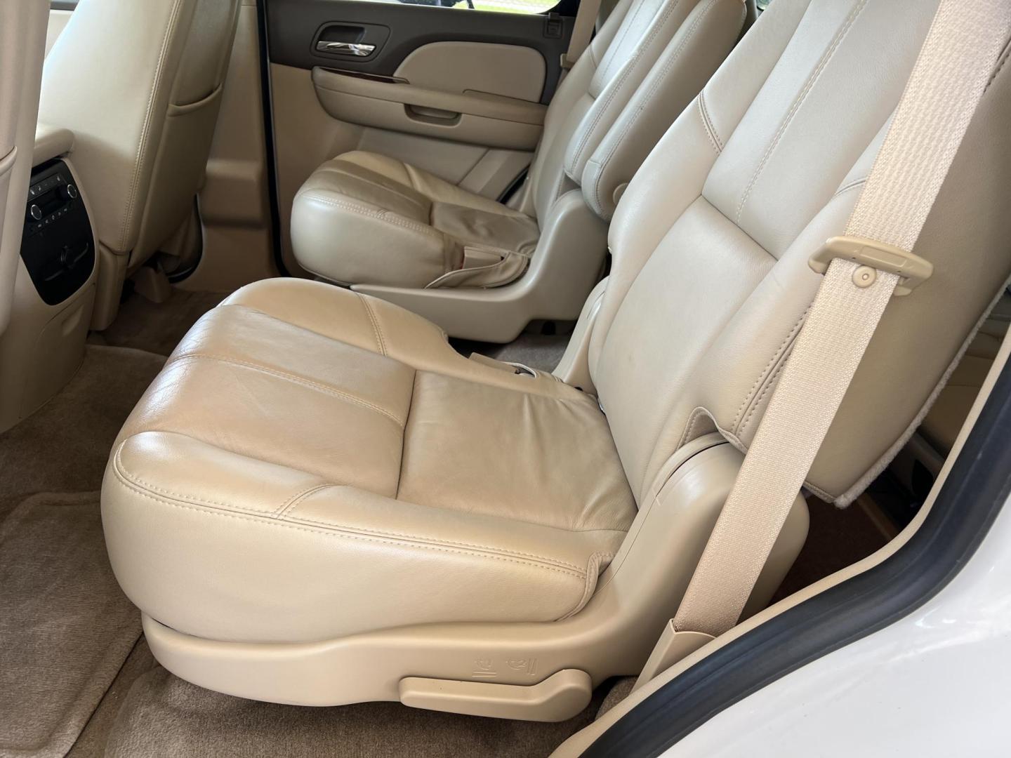 2011 White /Tan Chevrolet Tahoe LT (1GNSCBE08BR) with an 5.3L V8 OHV 16V FFV engine, 6-Speed Automatic transmission, located at 4520 Airline Hwy, Baton Rouge, LA, 70805, (225) 357-1497, 30.509325, -91.145432 - 2011 Chevrolet Tahoe LT **ONE OWNER** 5.3 V8 Gas, 120K Miles, Heated Leather, Power Windows, Locks, Mirrors & Lift Gate, 7 Passenger Seating, A/C & Heat, Rear Camera, Towing Package. FOR INFORMATION, PLEASE CONTACT JEFF AT 225-413-0981 CHECK OUT OUR A+ RATING WITH THE BETTER BUSINESS BUREAU WE HAVE - Photo#10