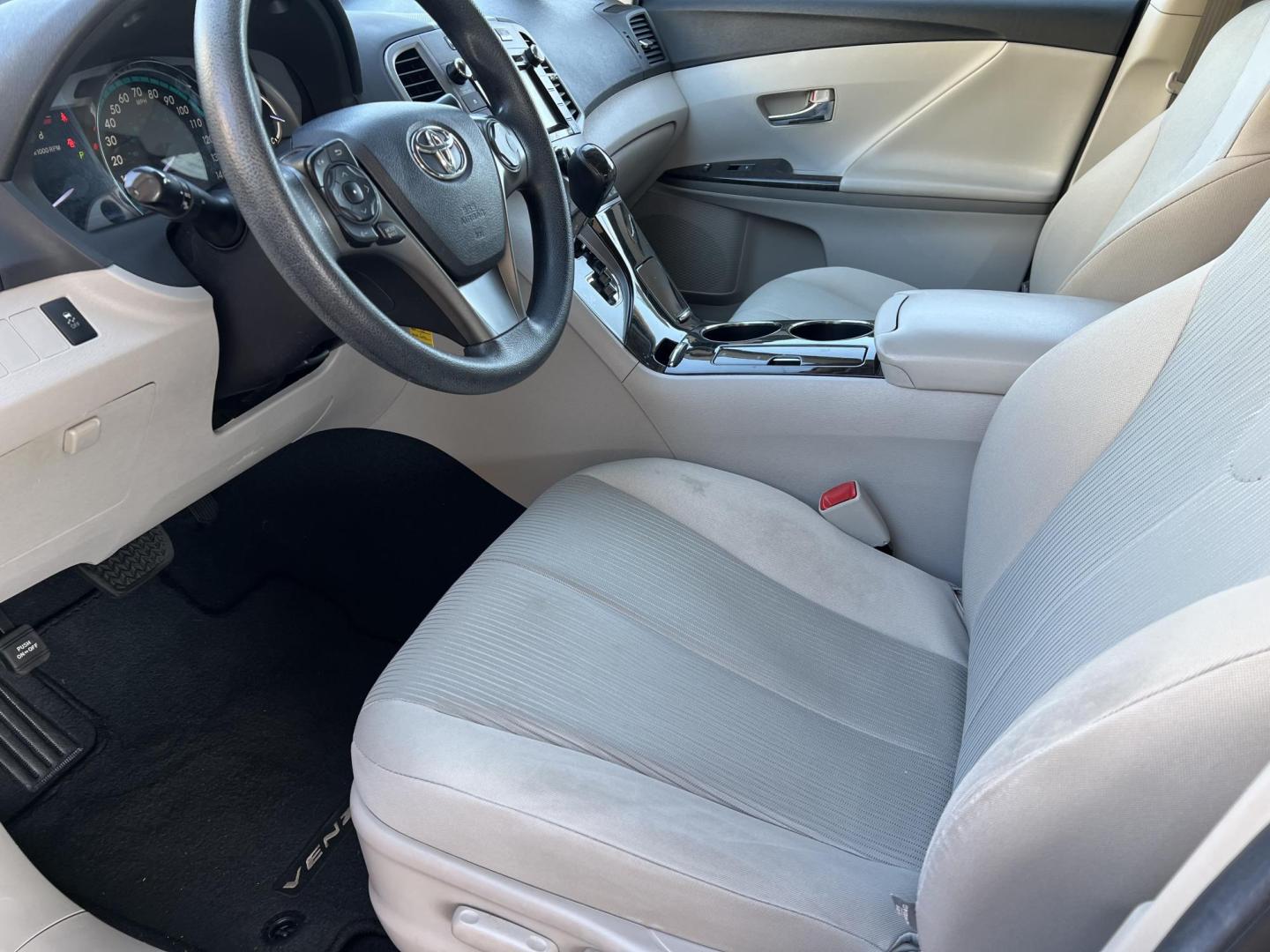 2015 Dark Gray /Gray Toyota Venza LE (4T3ZA3BB0FU) with an 2.7L L4 DOHC 16V engine, 6-Speed Automatic transmission, located at 4520 Airline Hwy, Baton Rouge, LA, 70805, (225) 357-1497, 30.509325, -91.145432 - 2015 Toyota Venza LE 2.7L 4 Cylinder Gas, 101K Miles, Power Windows, Locks, Mirrors & Seat, 5 Passenger Seating, A/C & Heat, Rear Camera. FOR INFORMATION, PLEASE CONTACT JEFF AT 225-413-0981 CHECK OUT OUR A+ RATING WITH THE BETTER BUSINESS BUREAU WE HAVE BEEN A FAMILY OWNED AND OPERATED BUSINESS AT - Photo#8