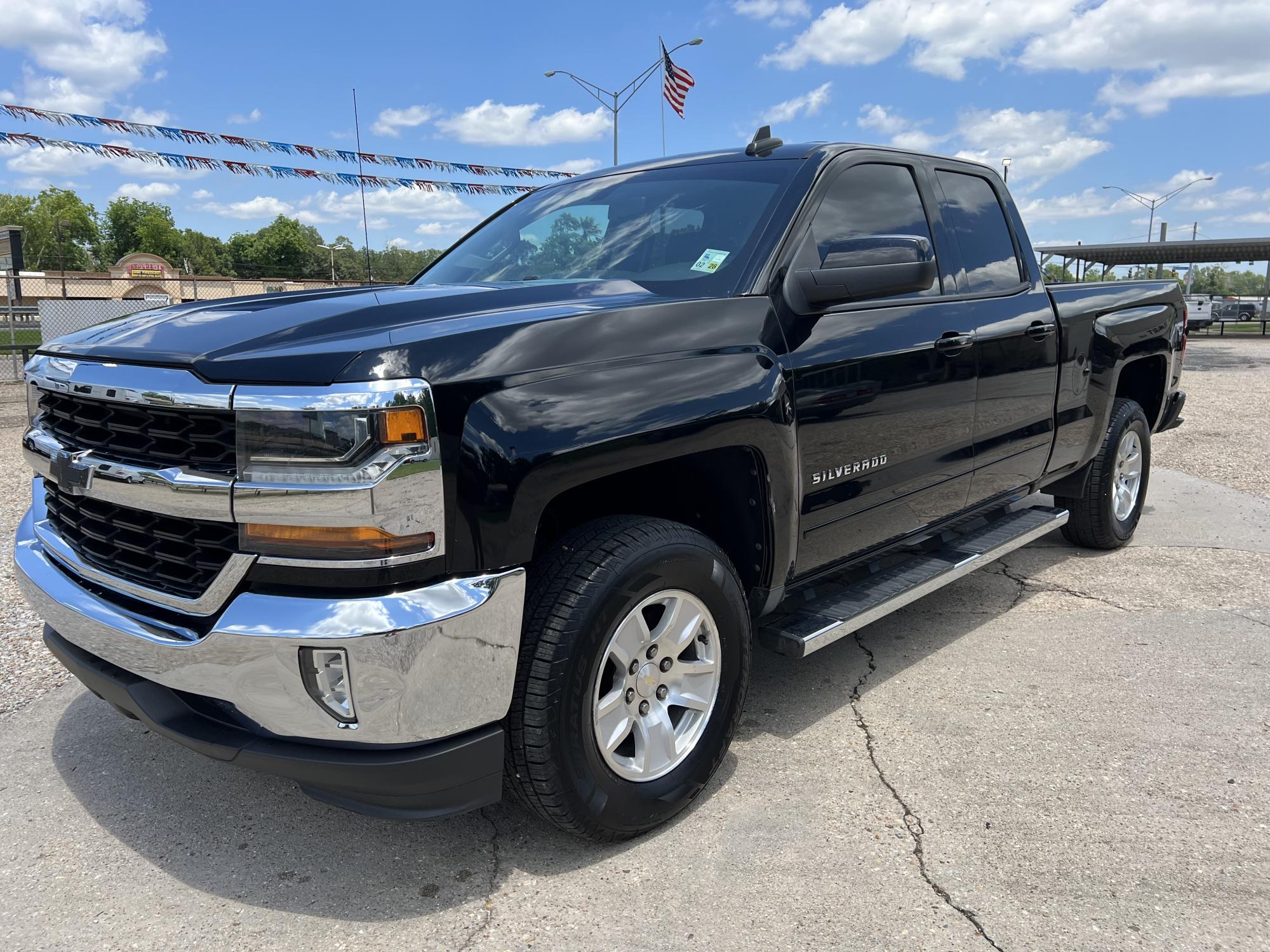photo of 2018 Chevrolet Silverado 1500 LT Double Cab 2WD