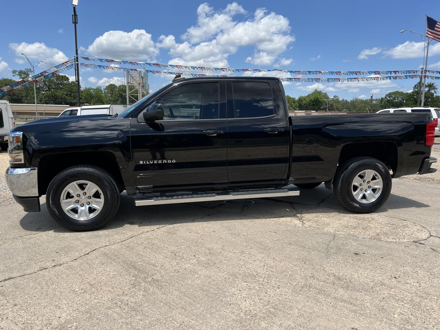 2018 Black /Black Chevrolet Silverado 1500 LT (1GCRCREC3JZ) with an 5.3L V8 OHV 16V engine, 6-Speed Automatic transmission, located at 4520 Airline Hwy, Baton Rouge, LA, 70805, (225) 357-1497, 30.509325, -91.145432 - 2018 Chevrolet Silverado 1500 Double Cab LT 5.3 V8 Gas, 125K Miles, Cold A/C, Power Windows, Locks & Mirrors, New Tires, Tow Package, Truck Does Have Minor Dents. FOR INFO PLEASE CONTACT JEFF AT 225-413-0981 CHECK OUT OUR A+ RATING WITH THE BETTER BUSINESS BUREAU WE HAVE BEEN A FAMILY OWNED AND O - Photo#1