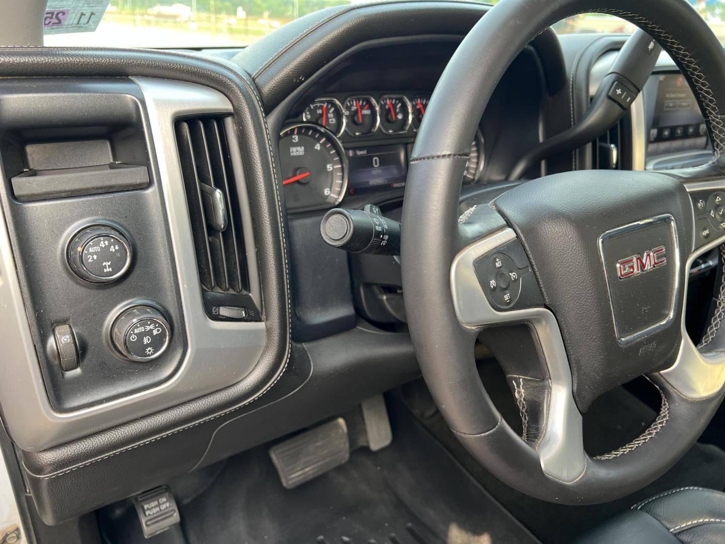 2014 White /Black GMC Sierra 1500 SLE (3GTU2UEC6EG) with an 5.3L V8 OHV 16V engine, 6-Speed Automatic transmission, located at 4520 Airline Hwy, Baton Rouge, LA, 70805, (225) 357-1497, 30.509325, -91.145432 - 2014 GMC Sierra Crew Cab SLE Z71 4X4 ***ONE OWNER & NO ACCIDENTS*** 5.3 V8 Gas, 202K Miles, Cold A/C, Leather, Power Windows, Locks & Mirrors, Spray In Bedliner, Backup Camera, Tow Package. FOR INFO PLEASE CONTACT JEFF AT 225-413-0981 CHECK OUT OUR A+ RATING WITH THE BETTER BUSINESS BUREAU WE HAVE - Photo#12
