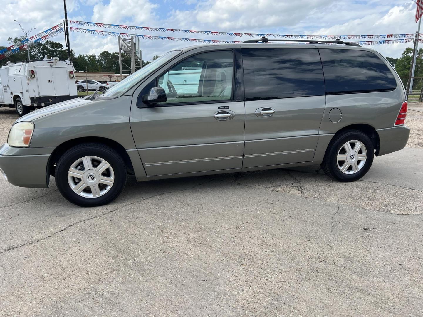 2004 Light Green /Tan Mercury Monterey Convenience (2MRDA202X4B) with an 4.2L V6 engine, 4-Speed Automatic Overdrive transmission, located at 4520 Airline Hwy, Baton Rouge, LA, 70805, (225) 357-1497, 30.509325, -91.145432 - 2004 Mercury Monterey 4.2L V6 Gas, 135K Miles, Leather, Seats 7, Dual Power Sliding Doors, Cold A/C, Power Windows, Locks & Mirrors, Good Tires. FOR INFO PLEASE CONTACT JEFF AT 225-413-0981 CHECK OUT OUR A+ RATING WITH THE BETTER BUSINESS BUREAU WE HAVE BEEN A FAMILY OWNED AND OPERATED BUSINESS AT - Photo#1
