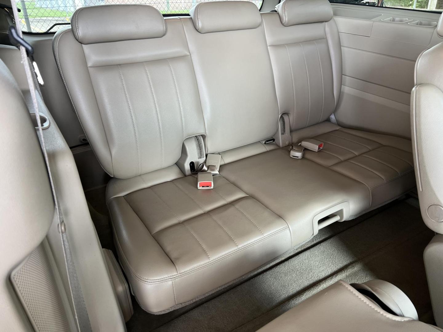 2004 Light Green /Tan Mercury Monterey Convenience (2MRDA202X4B) with an 4.2L V6 engine, 4-Speed Automatic Overdrive transmission, located at 4520 Airline Hwy, Baton Rouge, LA, 70805, (225) 357-1497, 30.509325, -91.145432 - 2004 Mercury Monterey 4.2L V6 Gas, 135K Miles, Leather, Seats 7, Dual Power Sliding Doors, Cold A/C, Power Windows, Locks & Mirrors, Good Tires. FOR INFO PLEASE CONTACT JEFF AT 225-413-0981 CHECK OUT OUR A+ RATING WITH THE BETTER BUSINESS BUREAU WE HAVE BEEN A FAMILY OWNED AND OPERATED BUSINESS AT - Photo#12